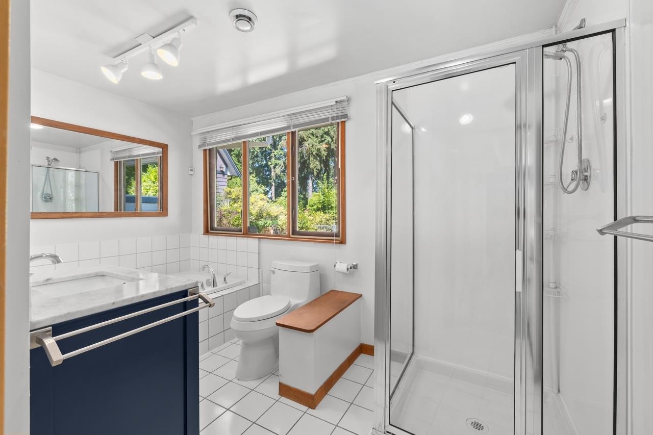 986 Porter Street, Coquitlam, BC