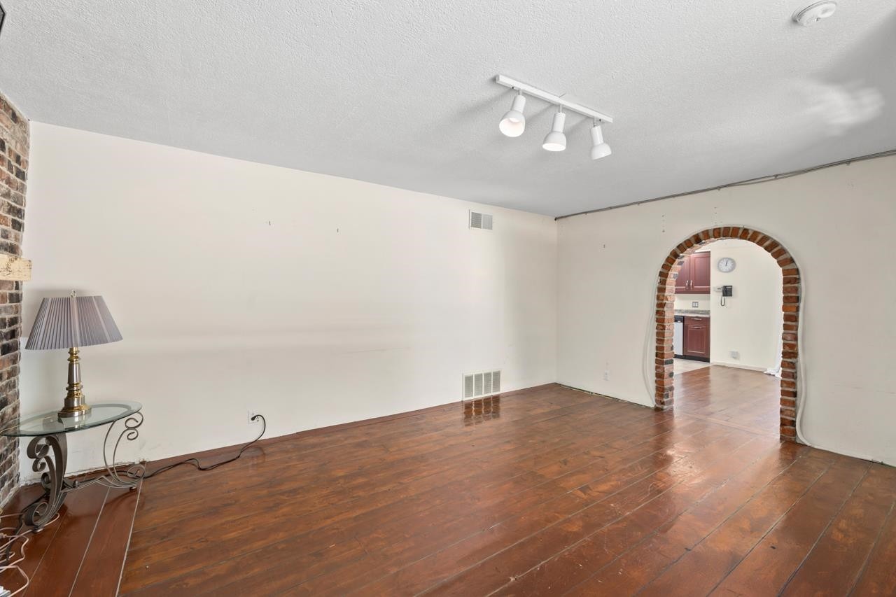 986 Porter Street, Coquitlam, BC