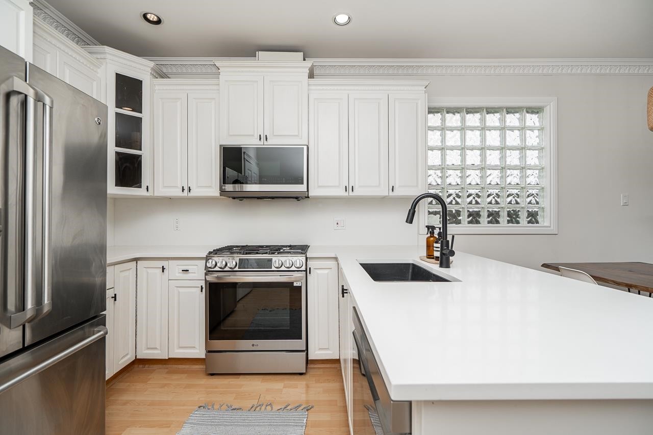 1938 Adanac Street, Vancouver, BC