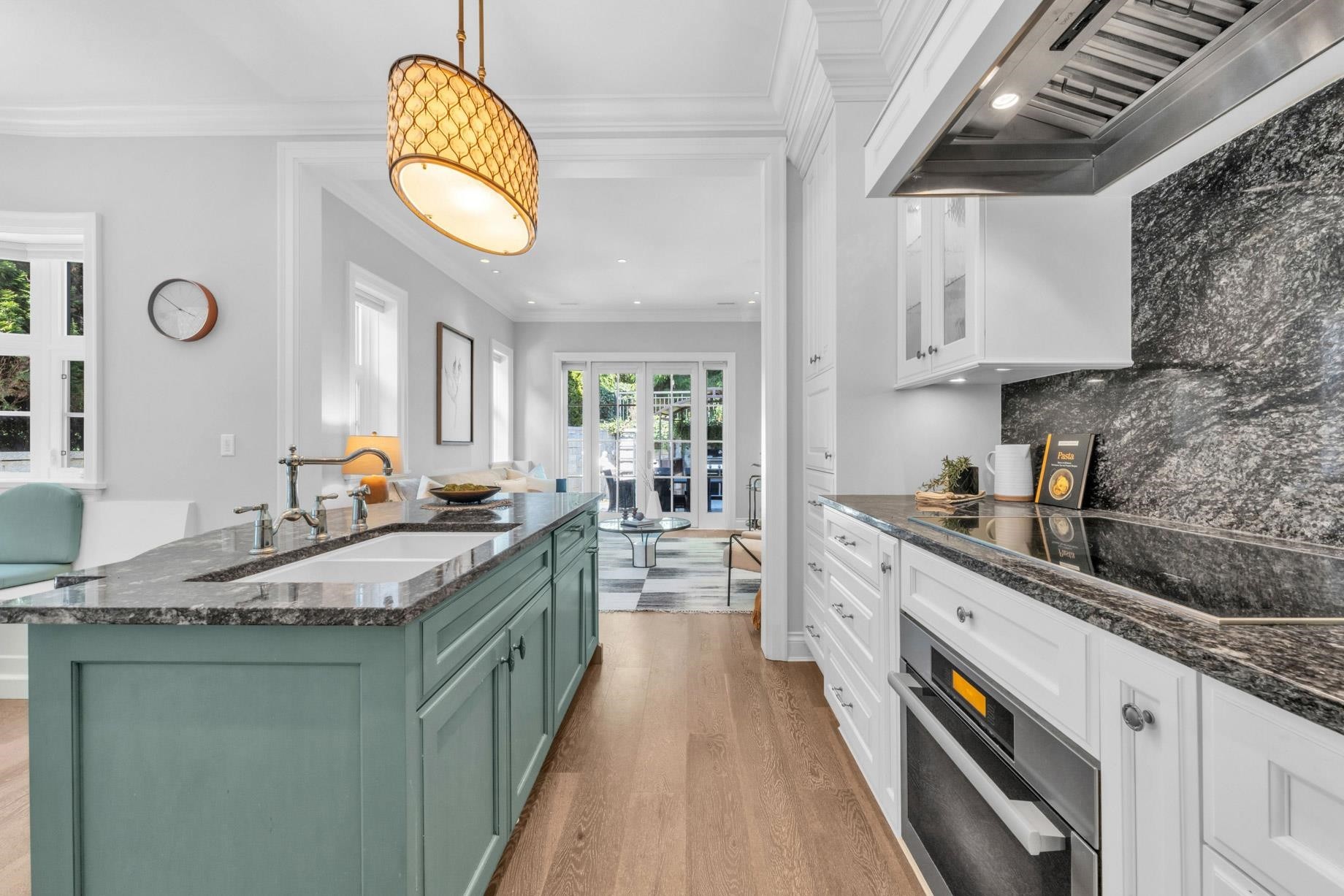 4348 Erwin Drive, West Vancouver, BC