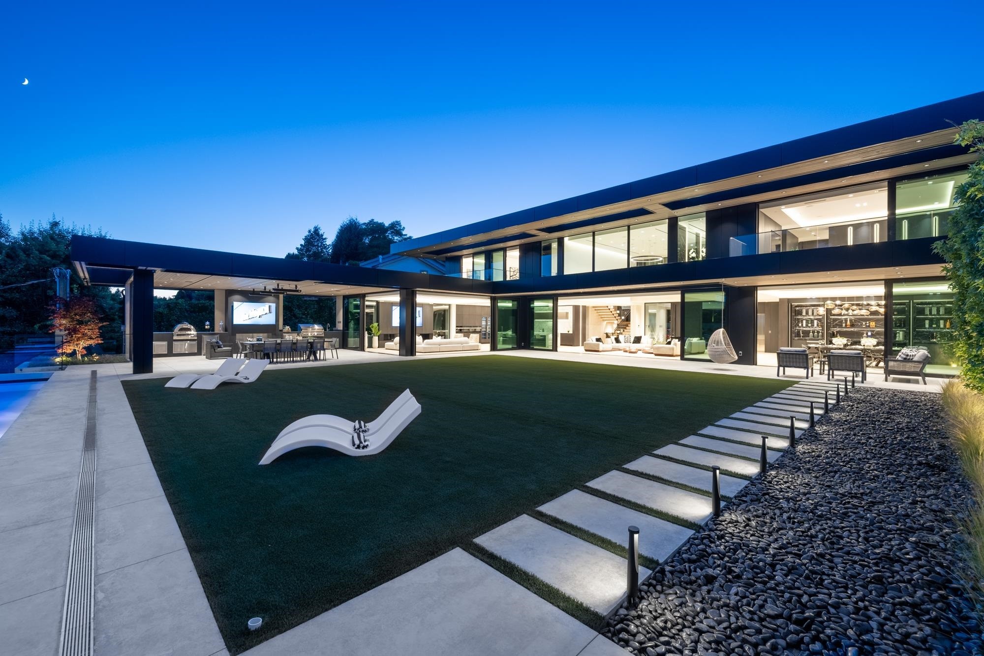 690 Knockmaroon Road, West Vancouver, BC