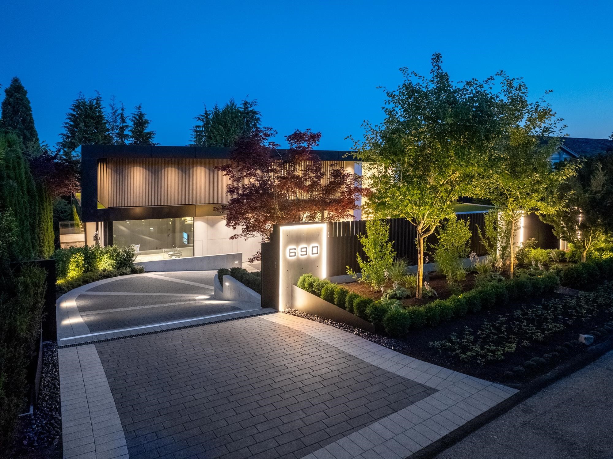 690 Knockmaroon Road, West Vancouver, BC