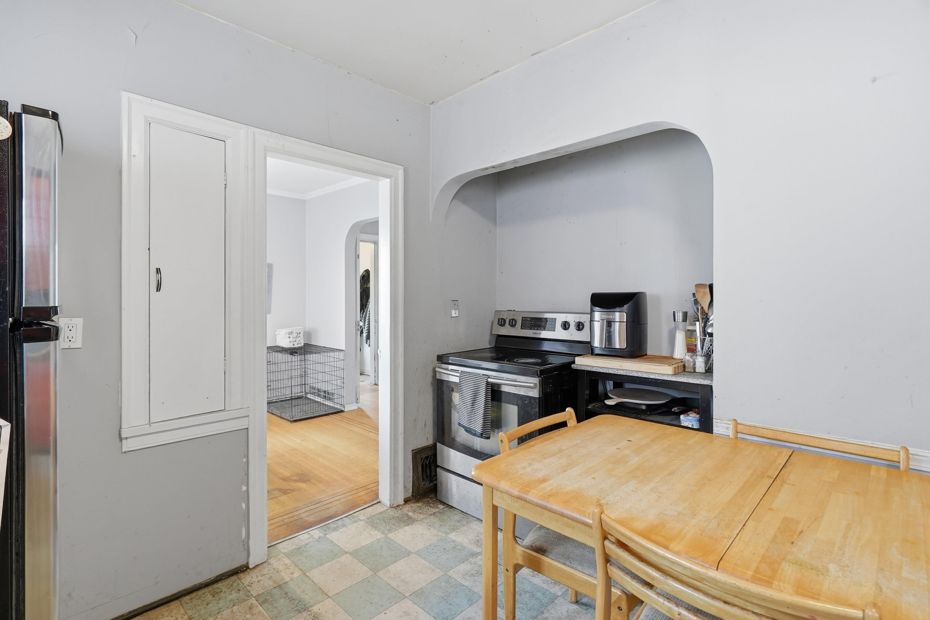 2349 Pender Street E, Vancouver, BC