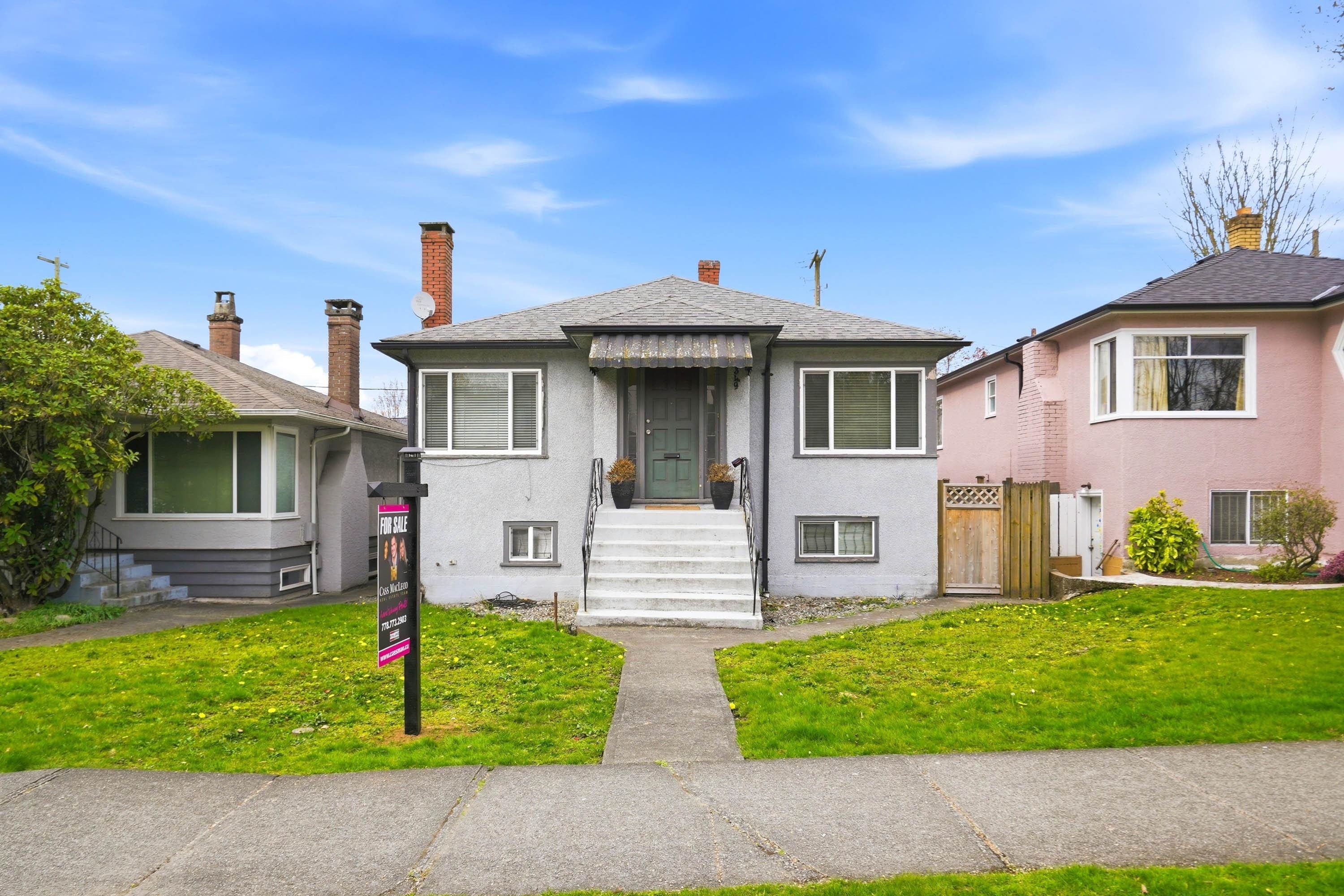 2349 Pender Street E, Vancouver, BC