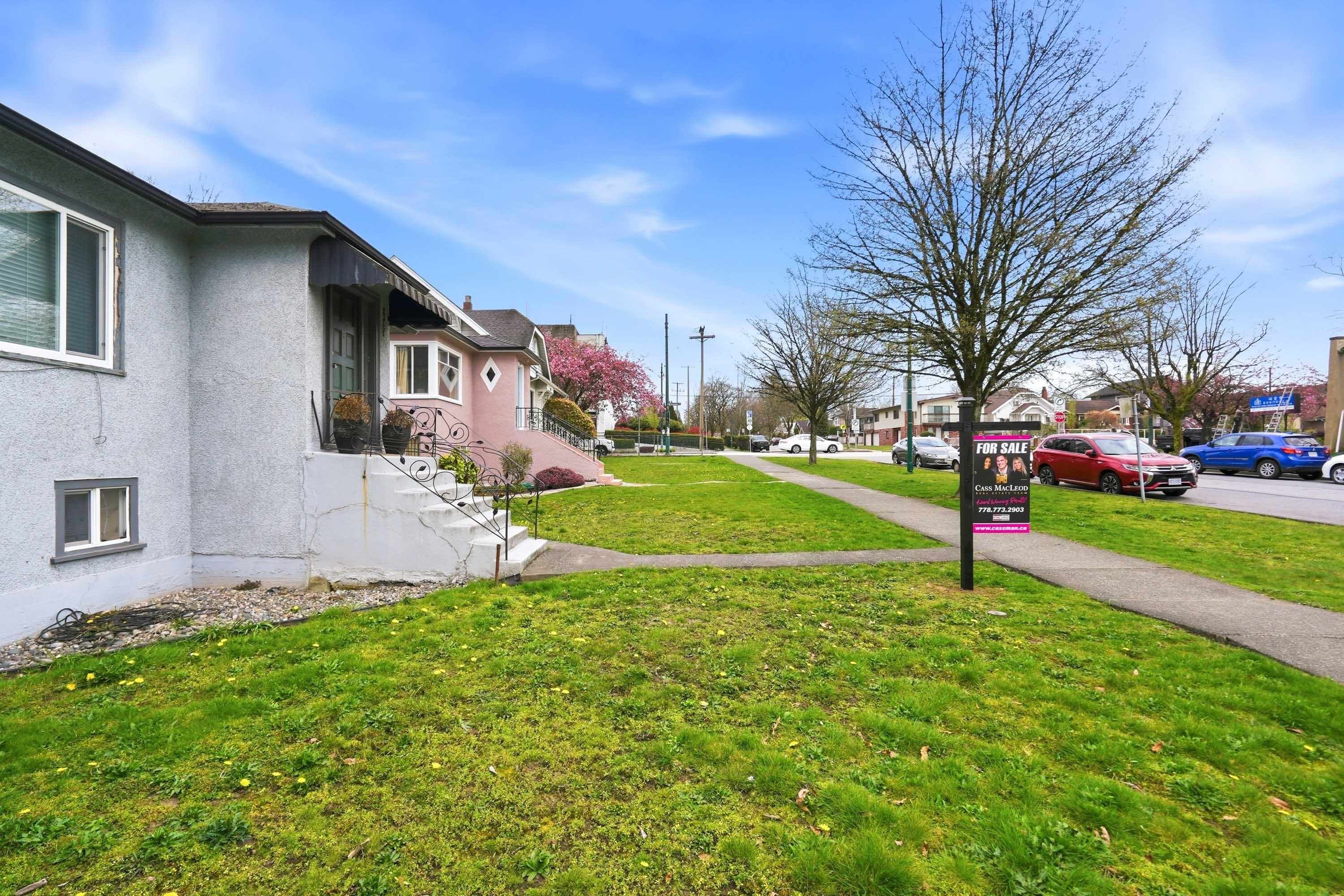 2349 Pender Street E, Vancouver, BC