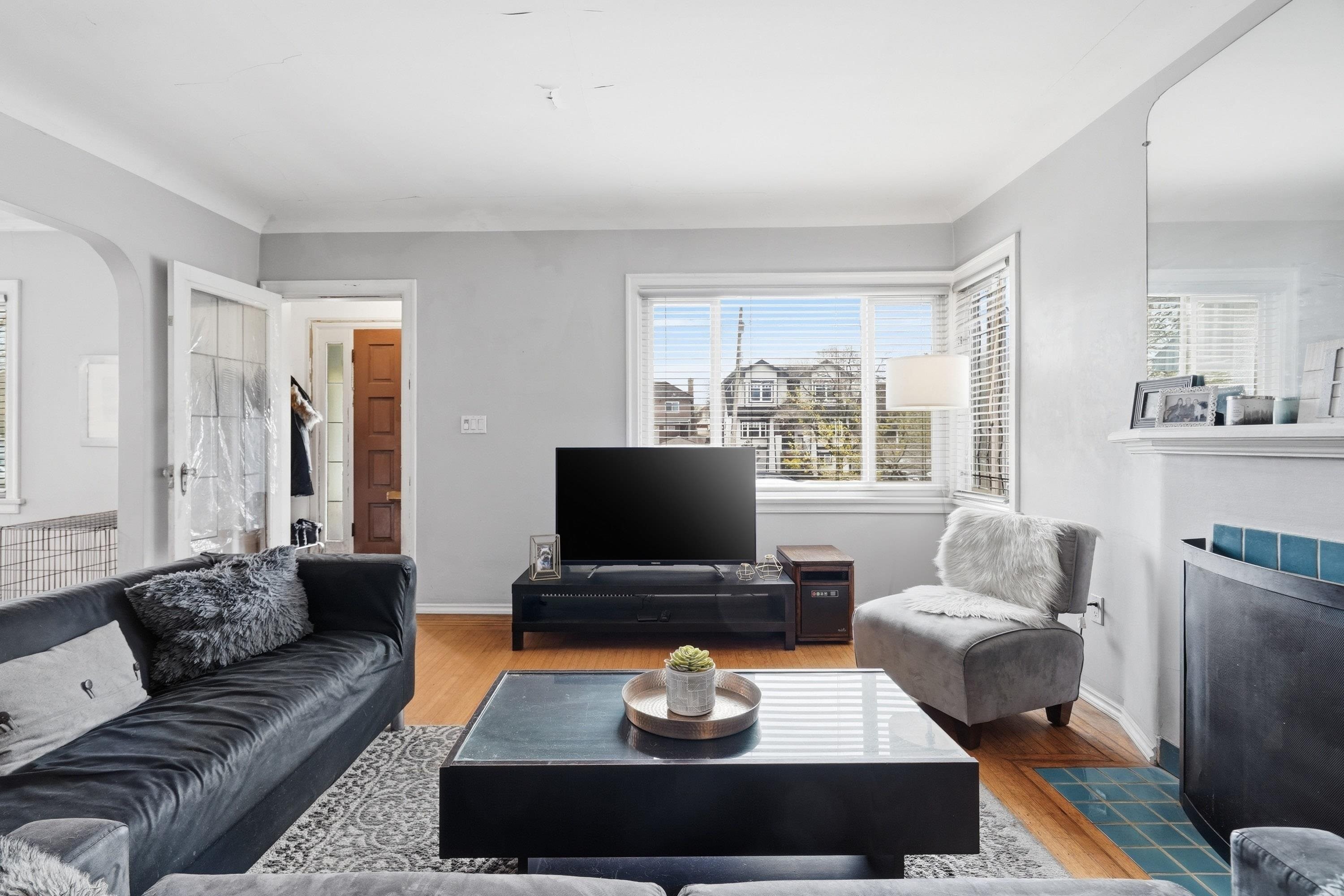 2349 Pender Street E, Vancouver, BC