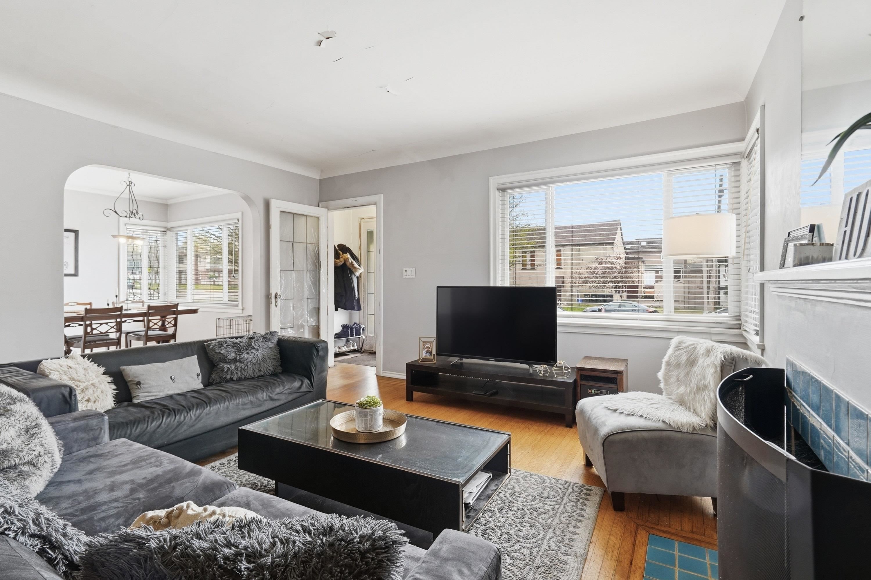 2349 Pender Street E, Vancouver, BC