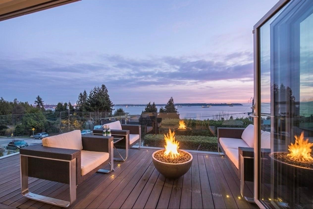 3305 Westmount Road, West Vancouver, BC