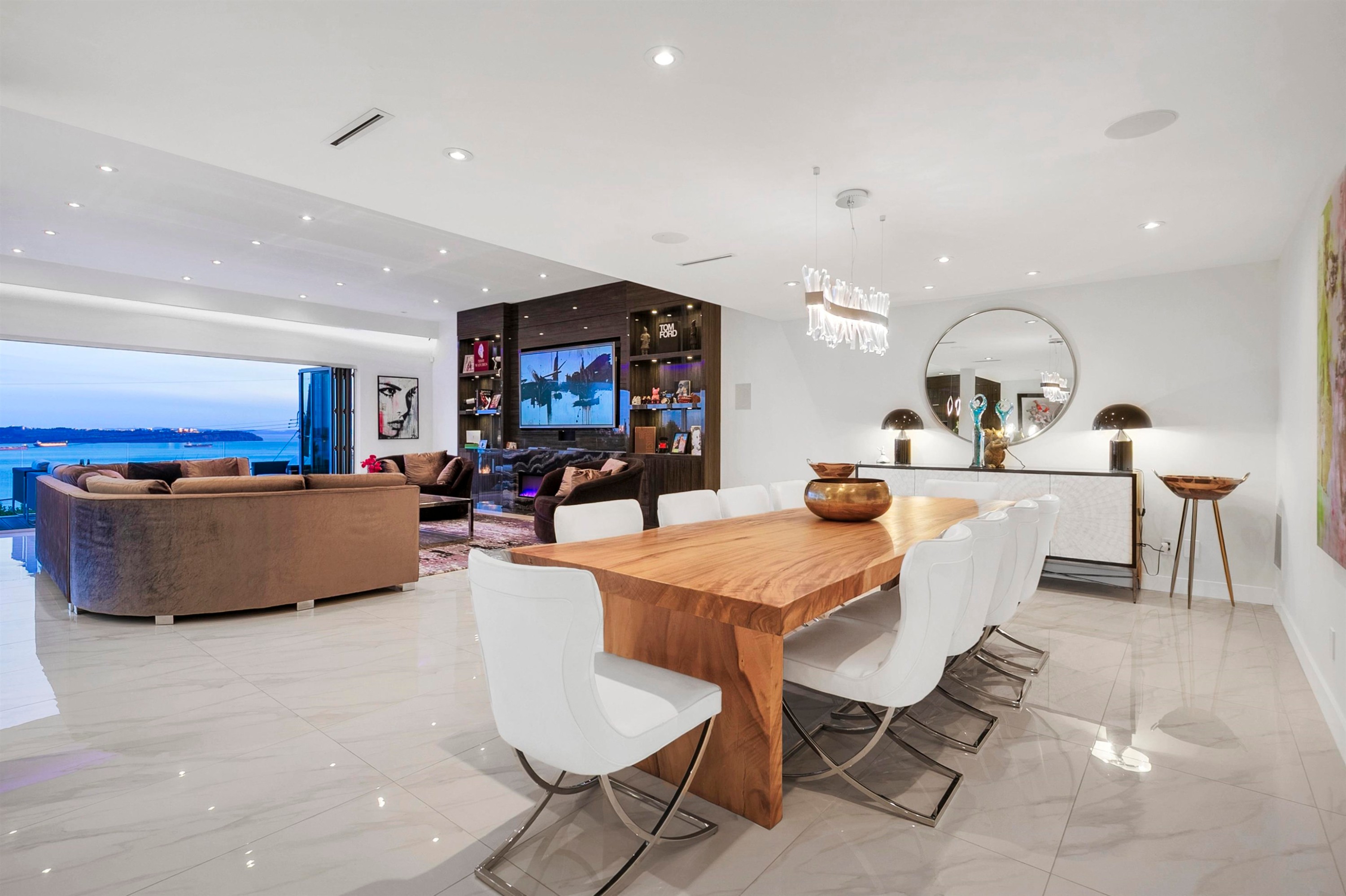 3305 Westmount Road, West Vancouver, BC