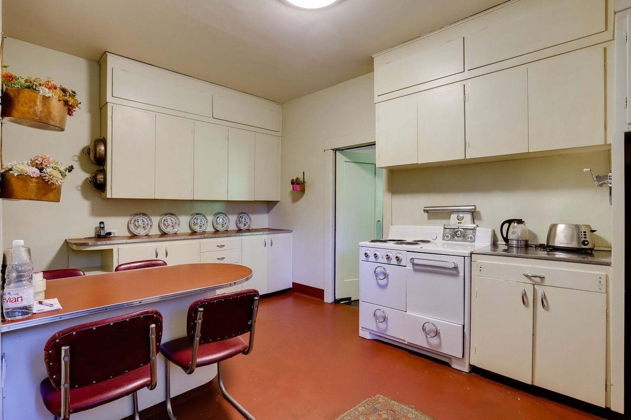 1825 Drummond Drive, Vancouver, BC