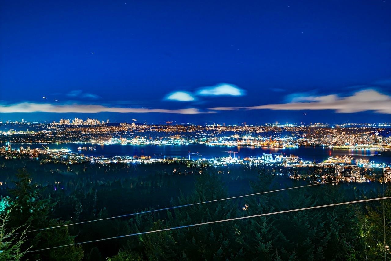 592 Craigmohr Drive, West Vancouver, BC