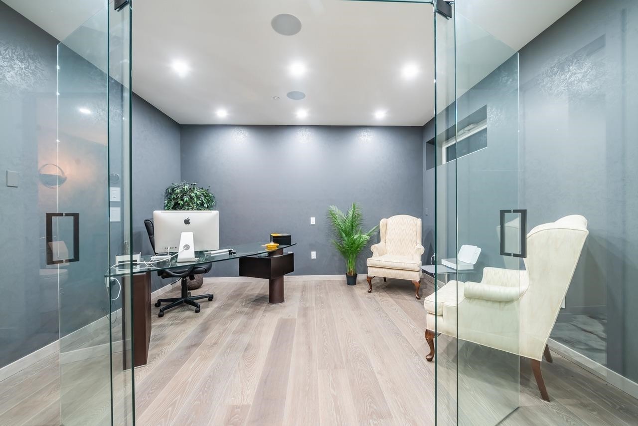 592 Craigmohr Drive, West Vancouver, BC