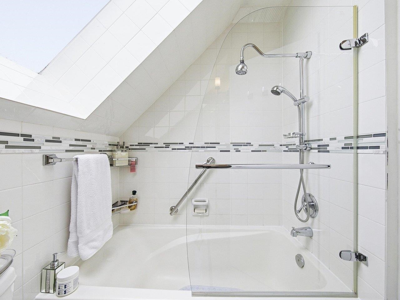 4508 12Th Avenue W, Vancouver, BC