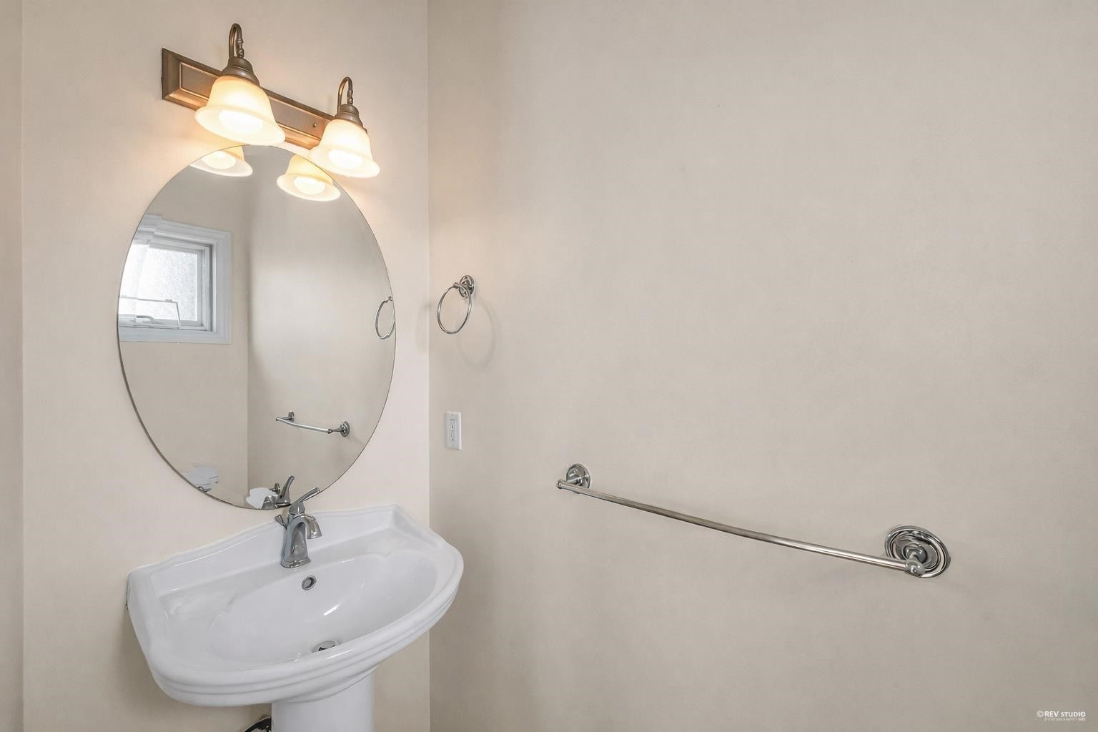 1-8311 No. 2 Road, Richmond, BC