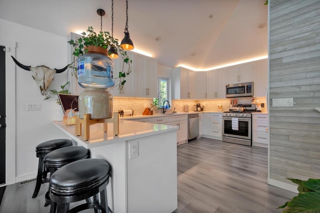 21199 River Road, Maple Ridge, BC