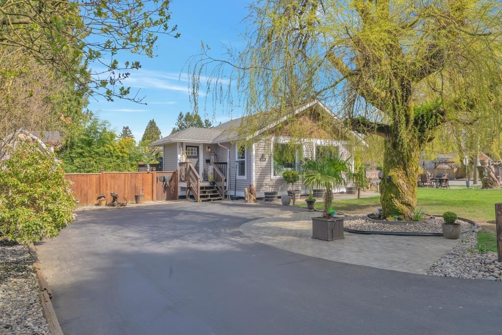 21199 River Road, Maple Ridge, BC