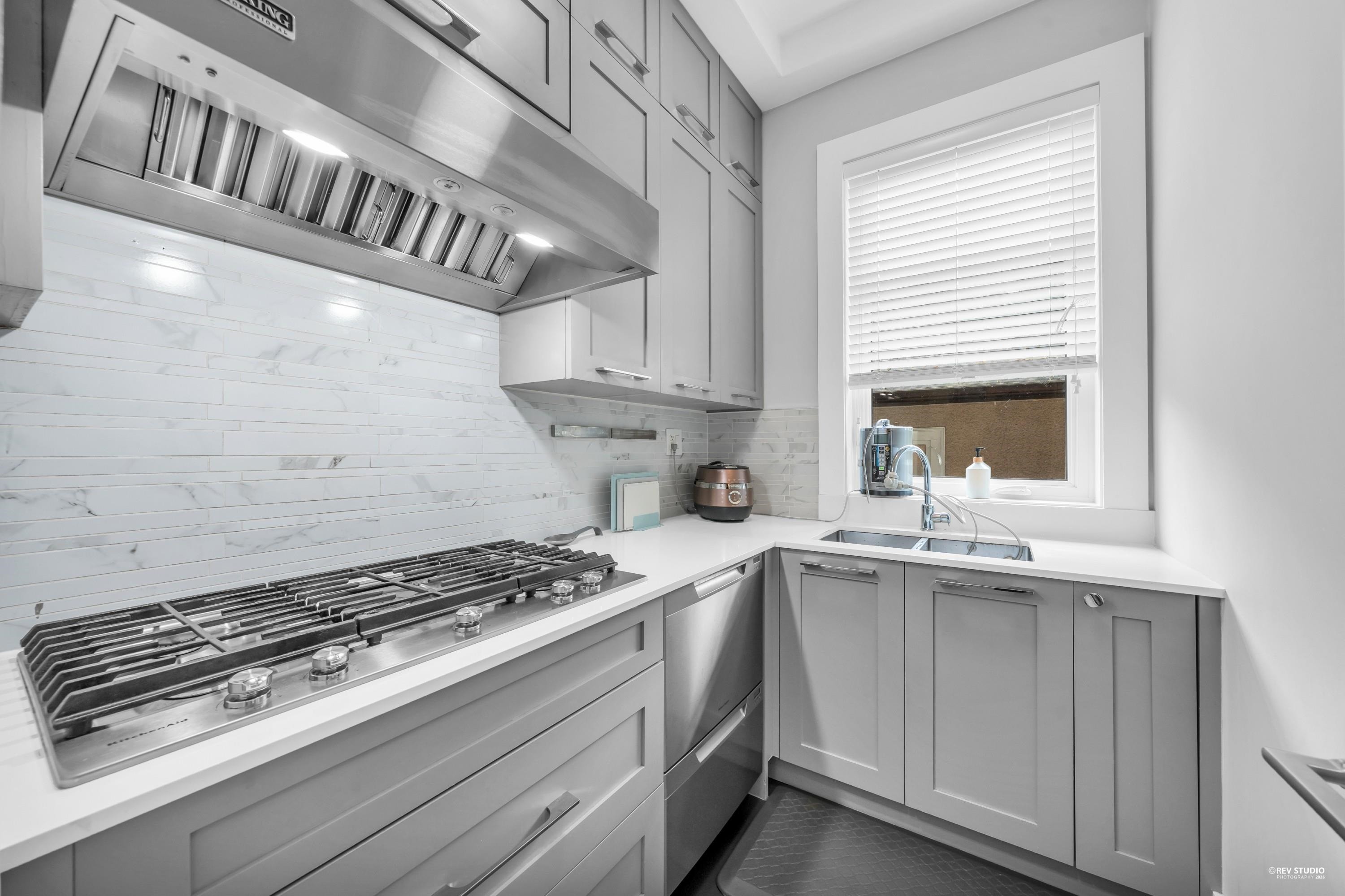 2820 32Nd Avenue W, Vancouver, BC