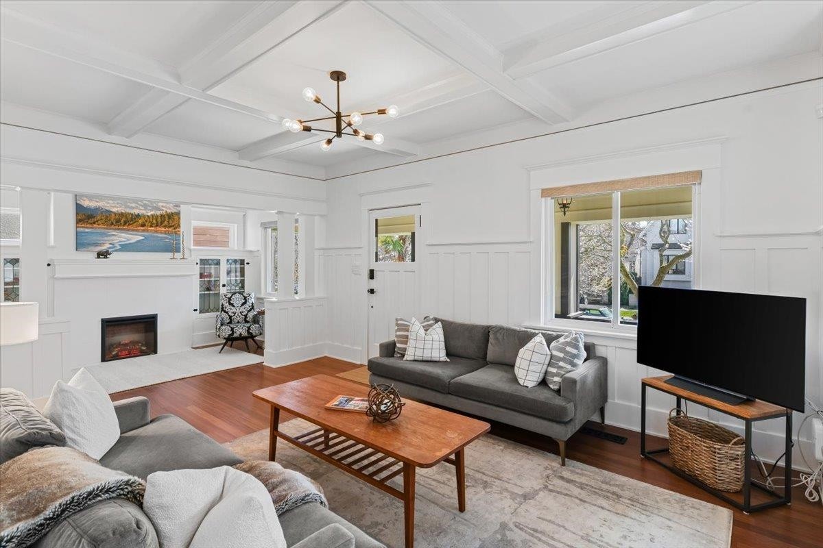 2755 42Nd Avenue W, Vancouver, BC