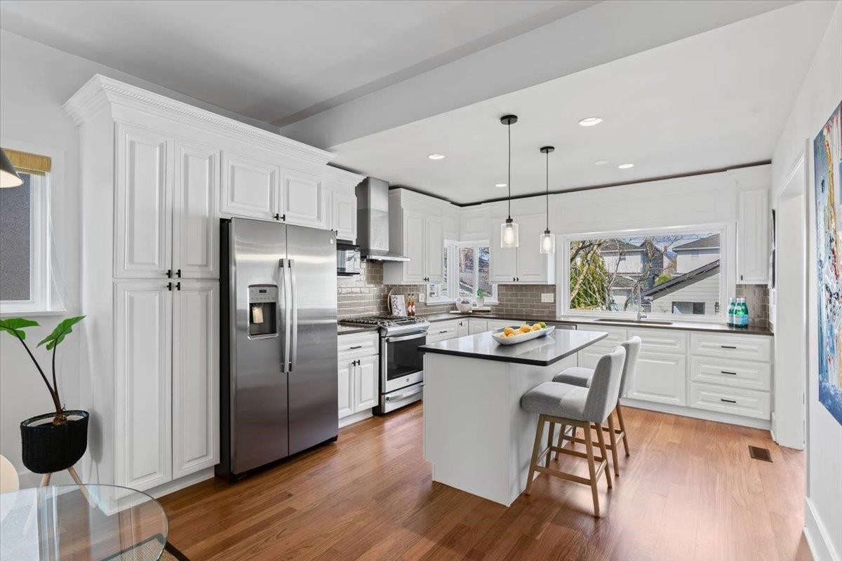 2755 42Nd Avenue W, Vancouver, BC