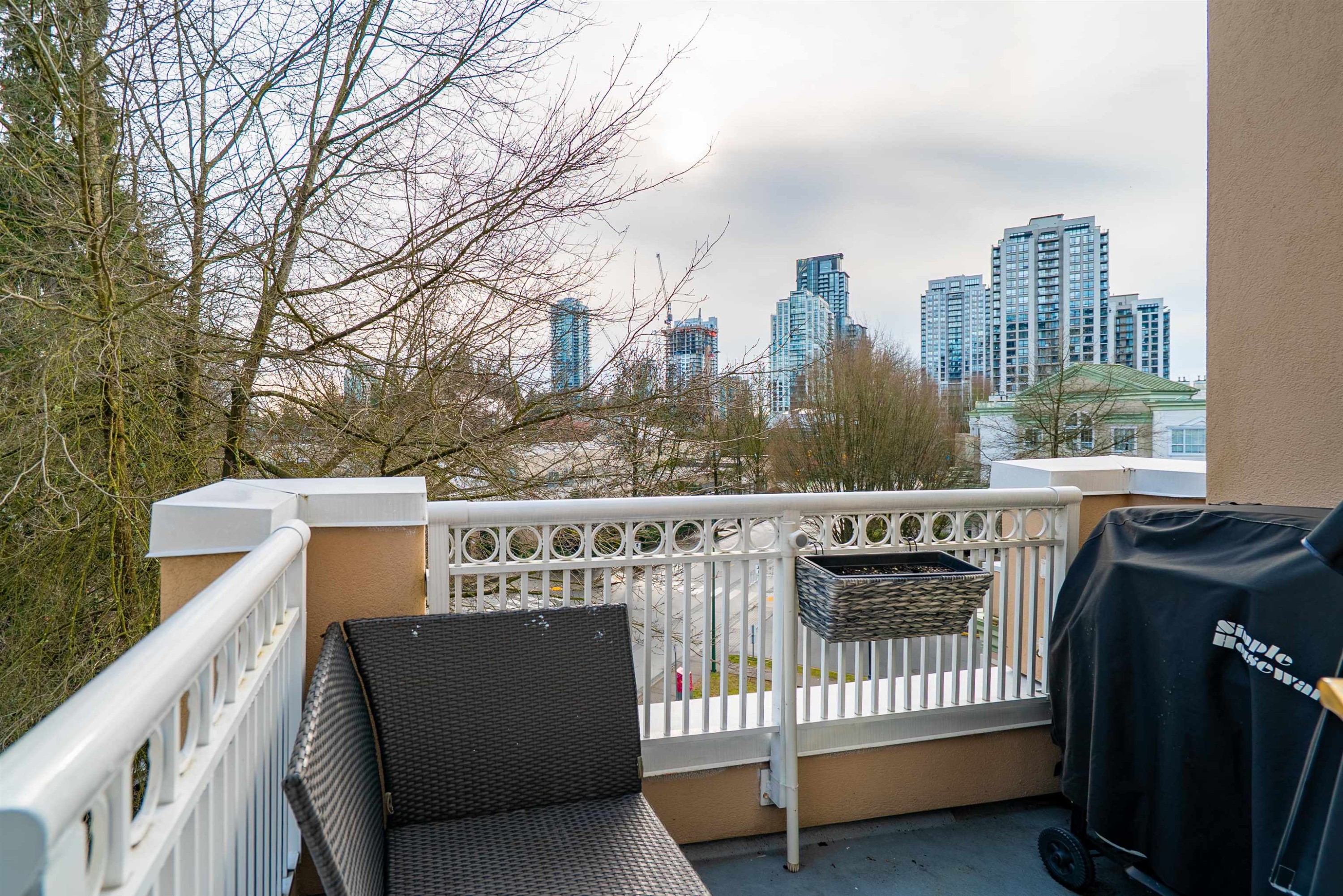 402-2995 Princess Crescent, Coquitlam, BC