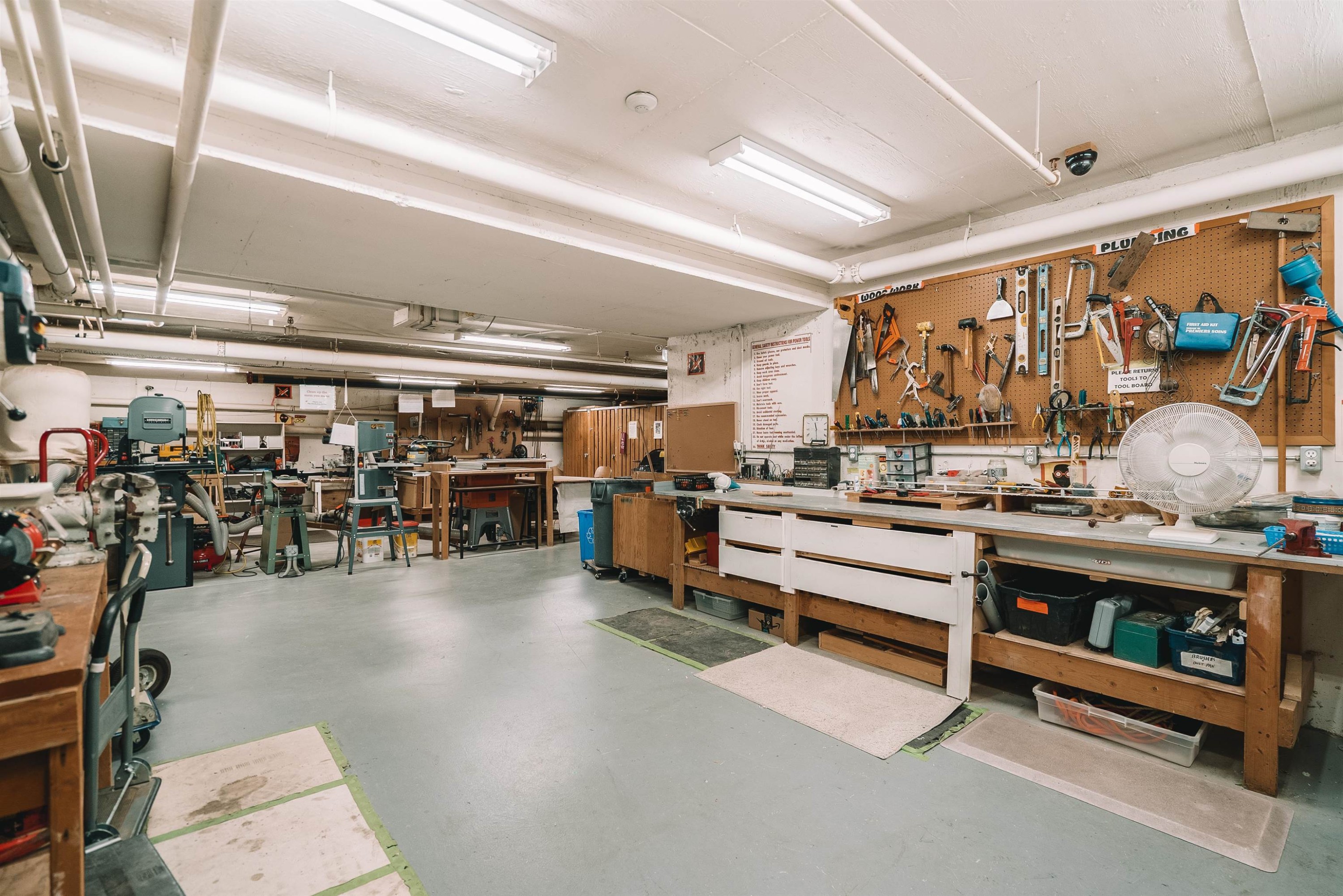 402-2995 Princess Crescent, Coquitlam, BC