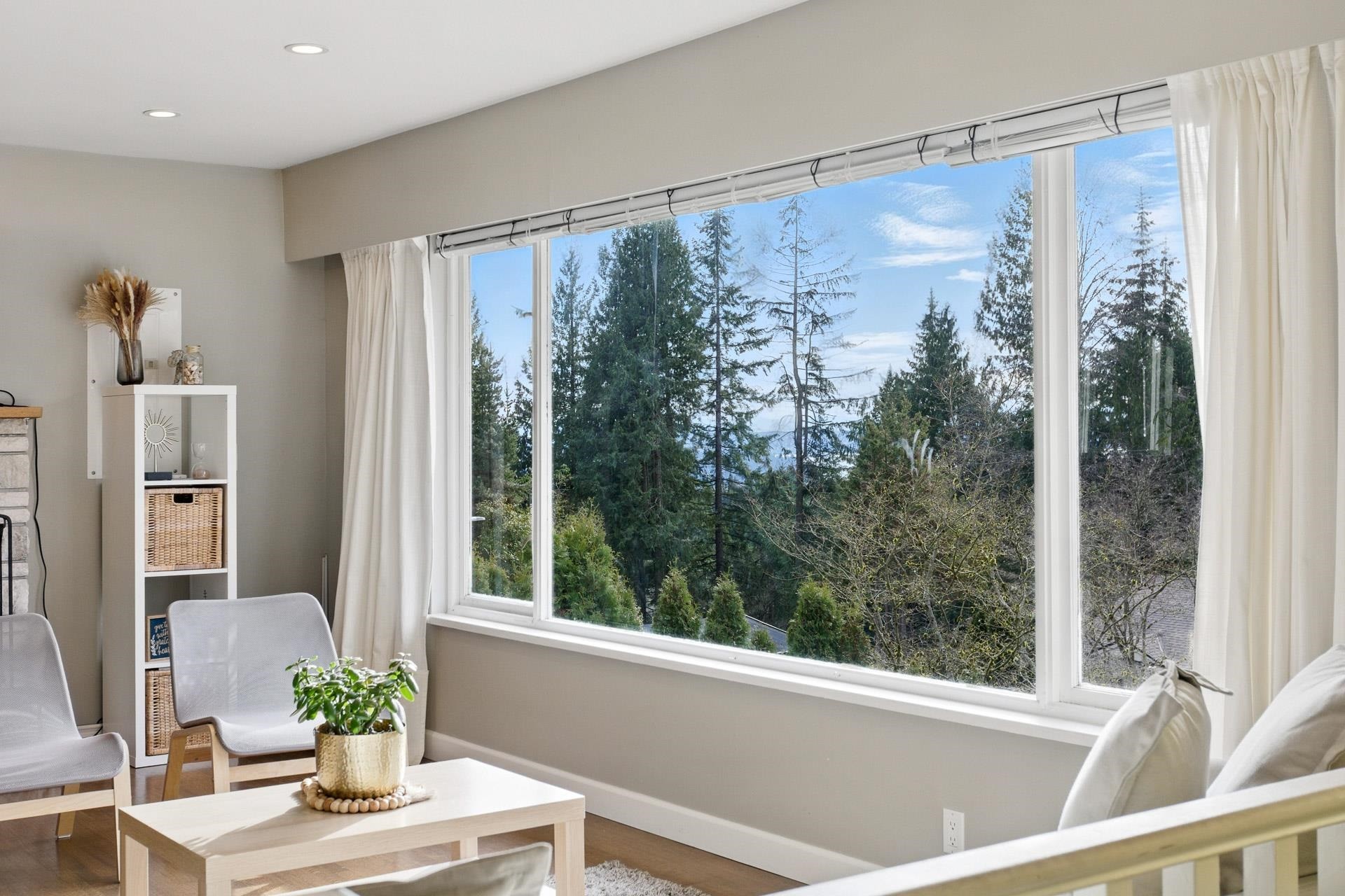 4938 Redonda Drive, North Vancouver, BC