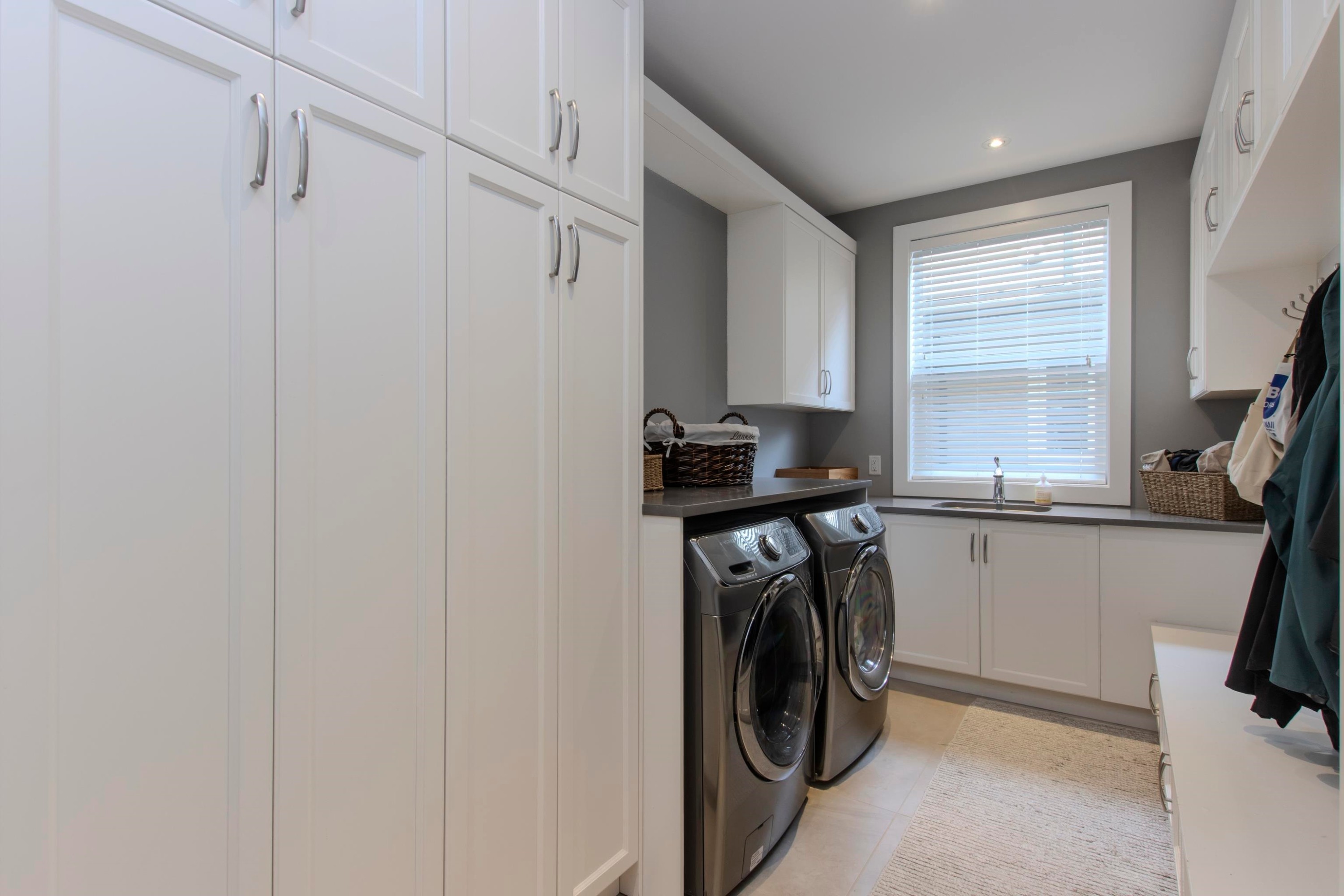 1018 Jay Crescent, Squamish, BC