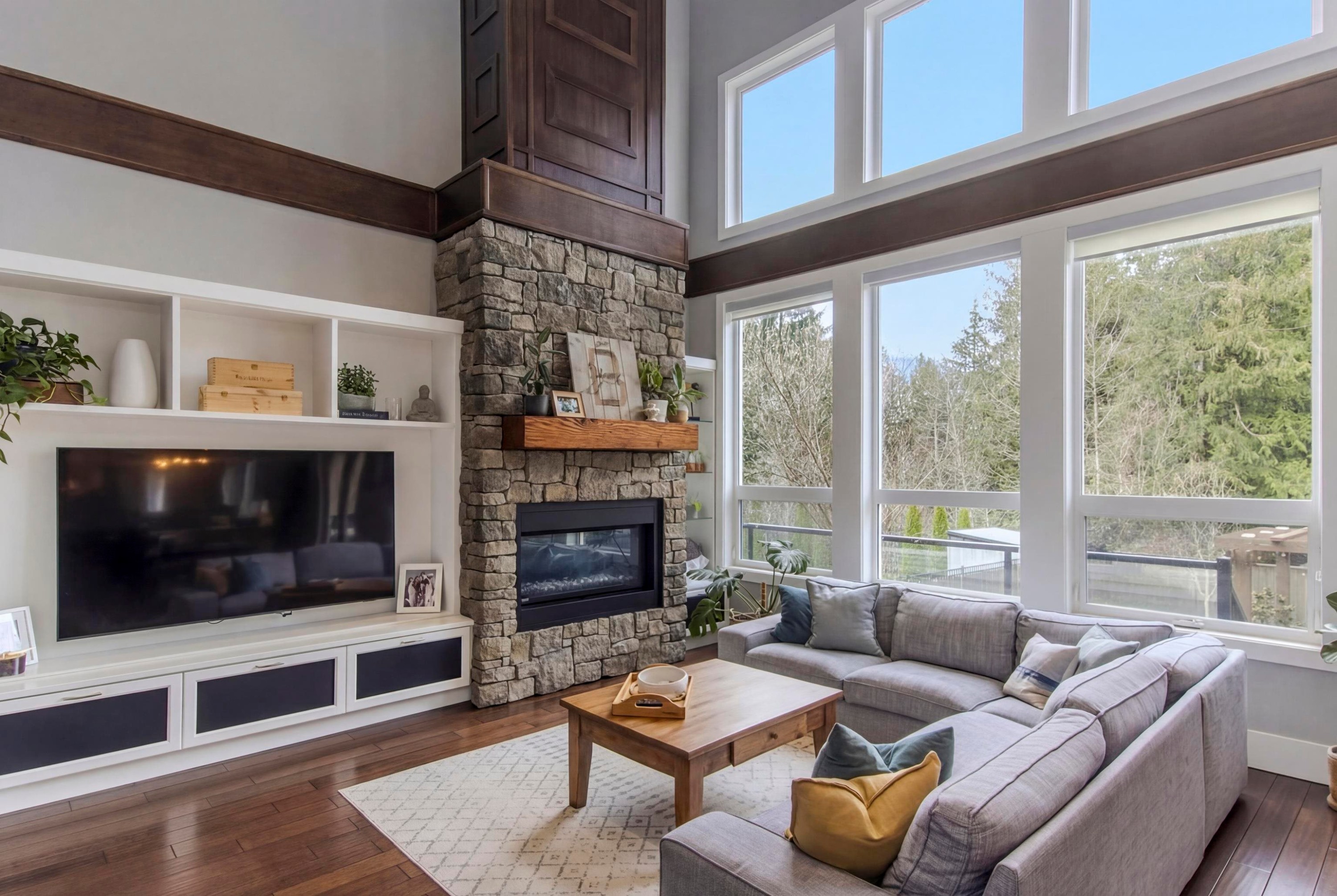 1018 Jay Crescent, Squamish, BC