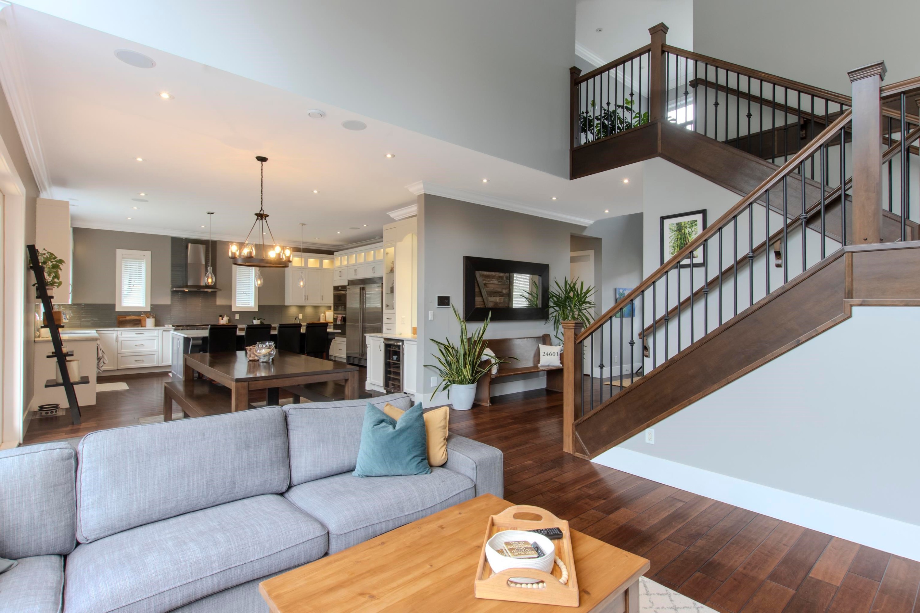 1018 Jay Crescent, Squamish, BC