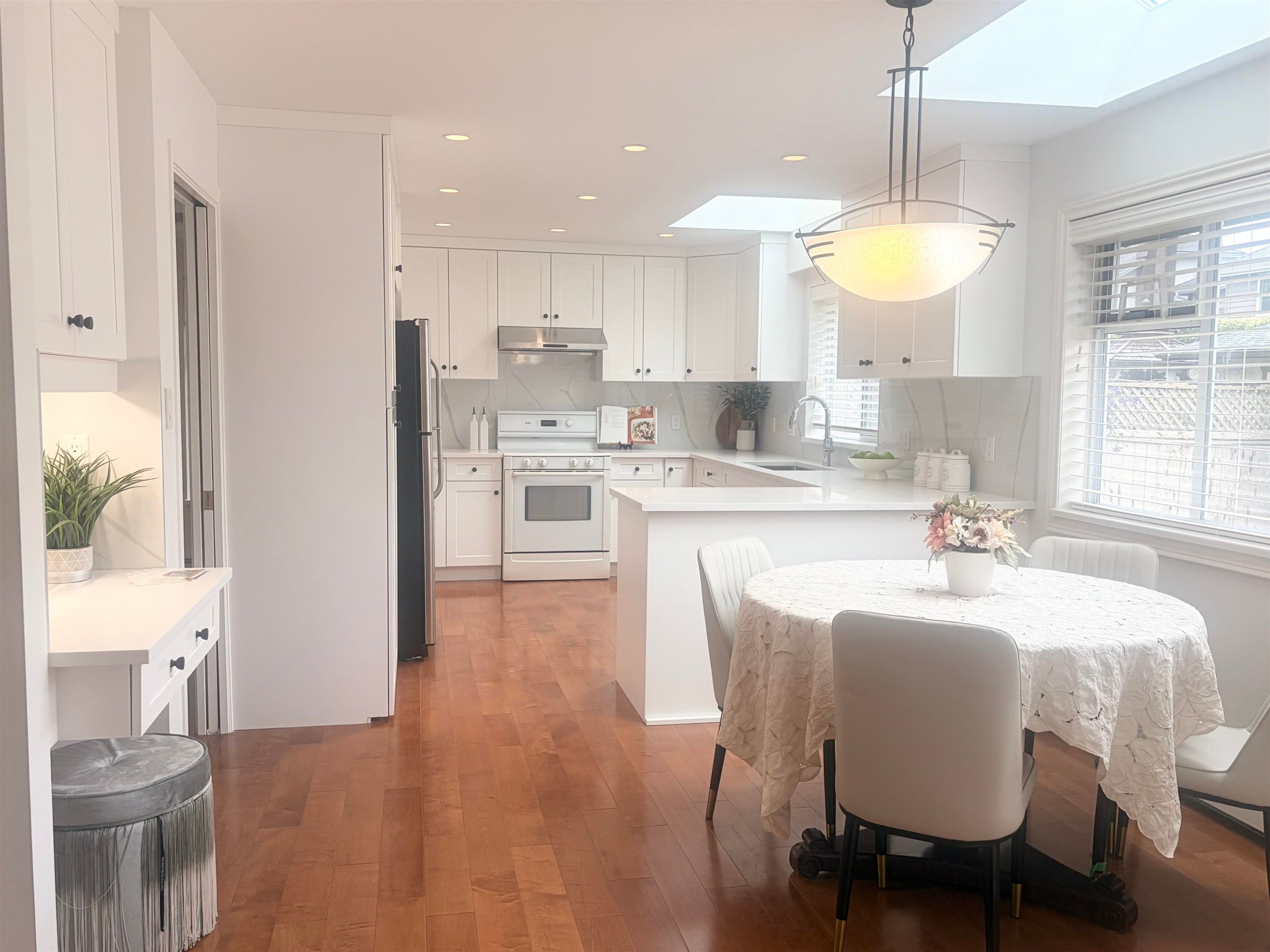 5371 Maple Road, Richmond, BC