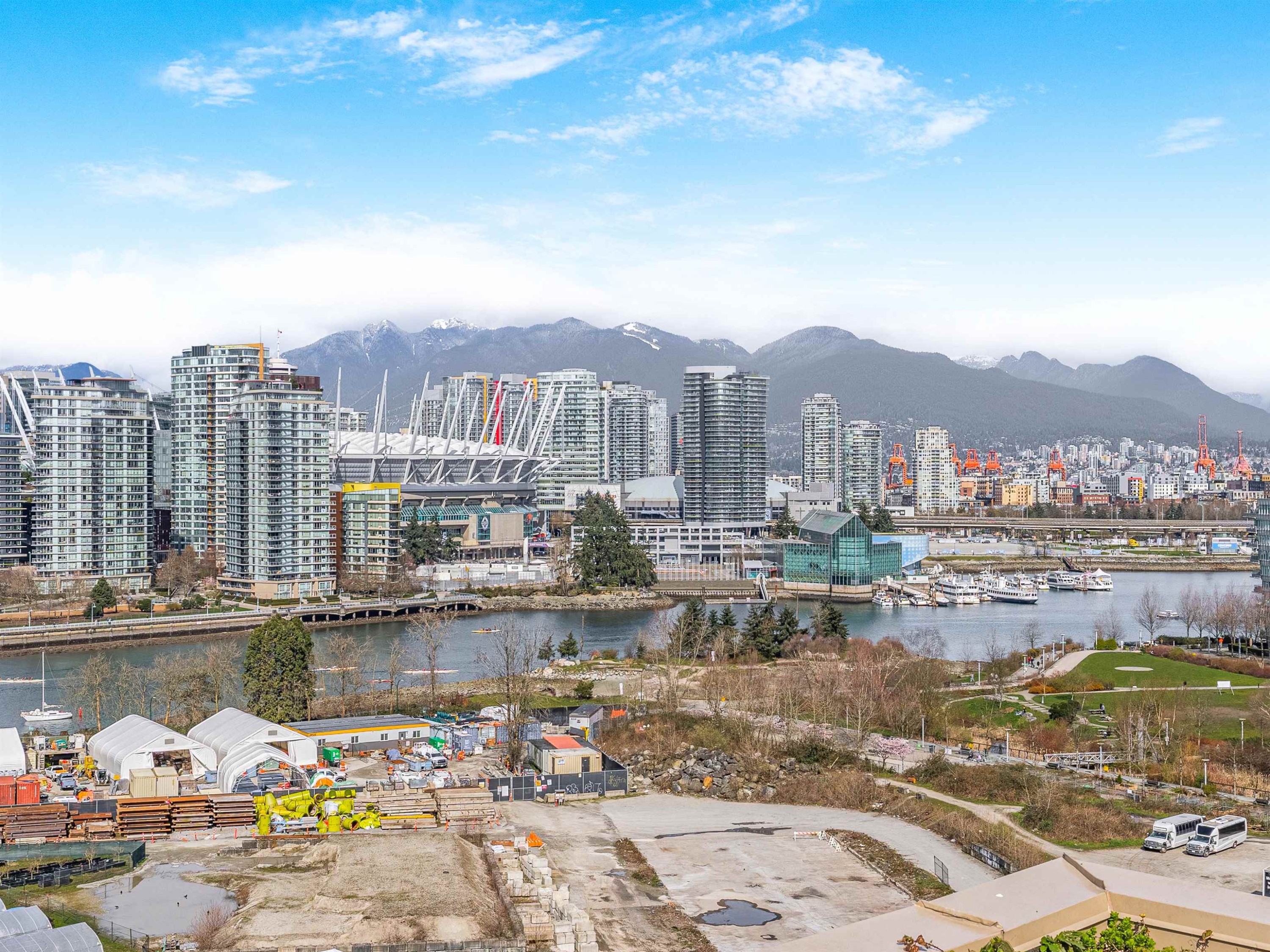 296 1St Avenue W, Vancouver, BC