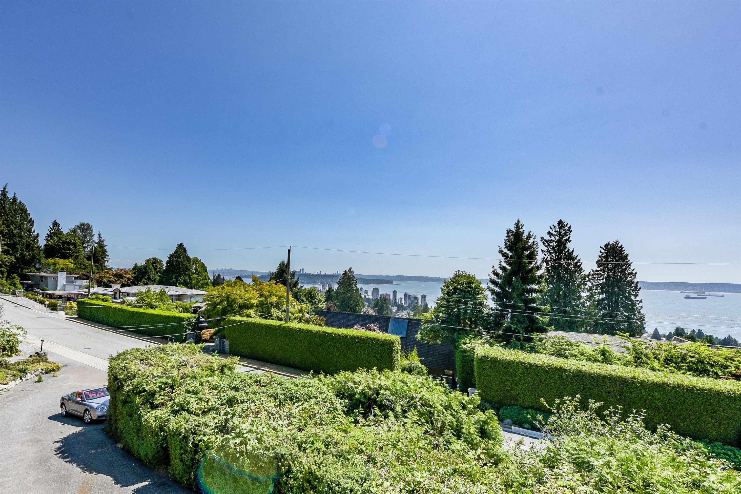 2365 Queens Avenue, West Vancouver, BC