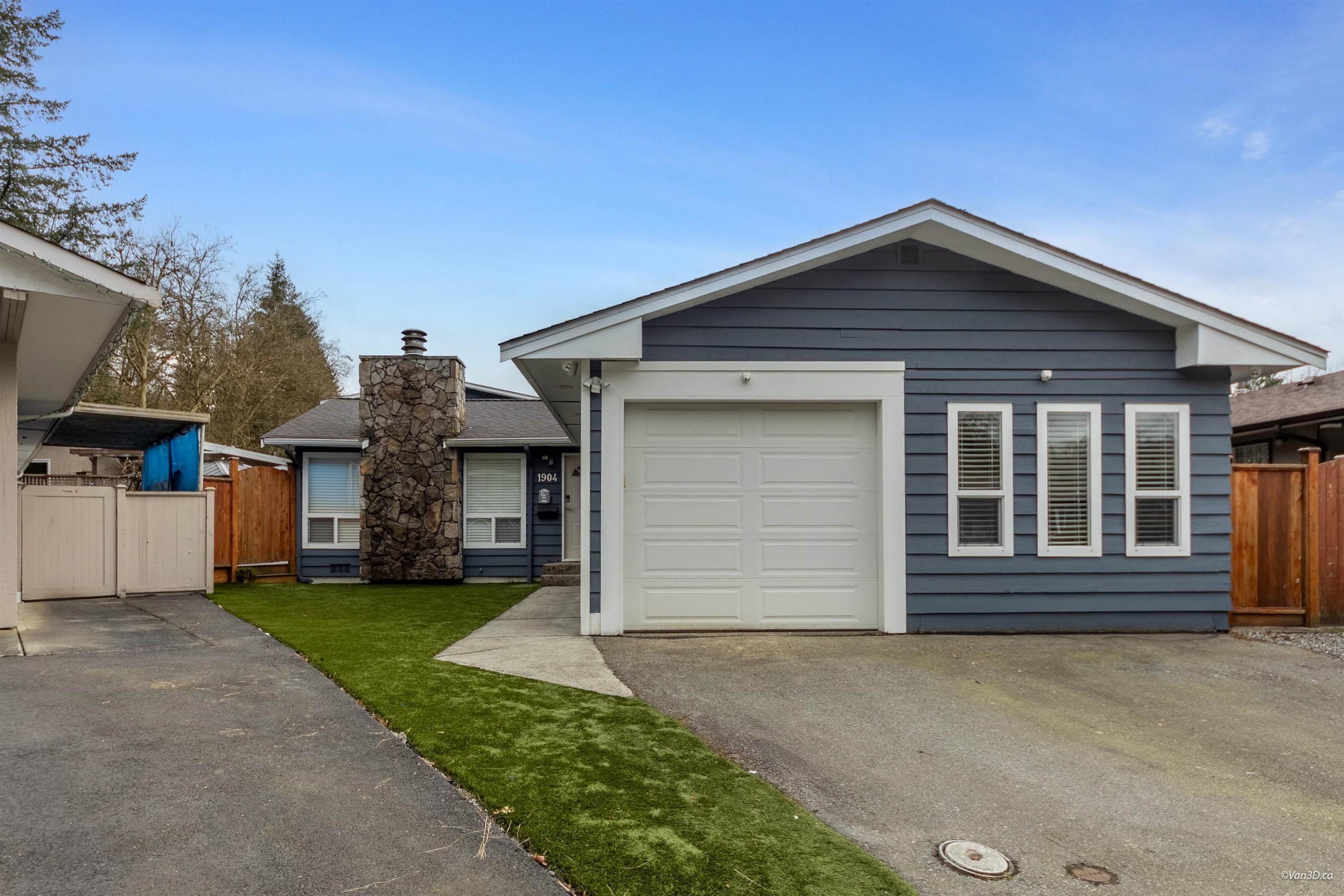1904 Lodge Place, Coquitlam, BC