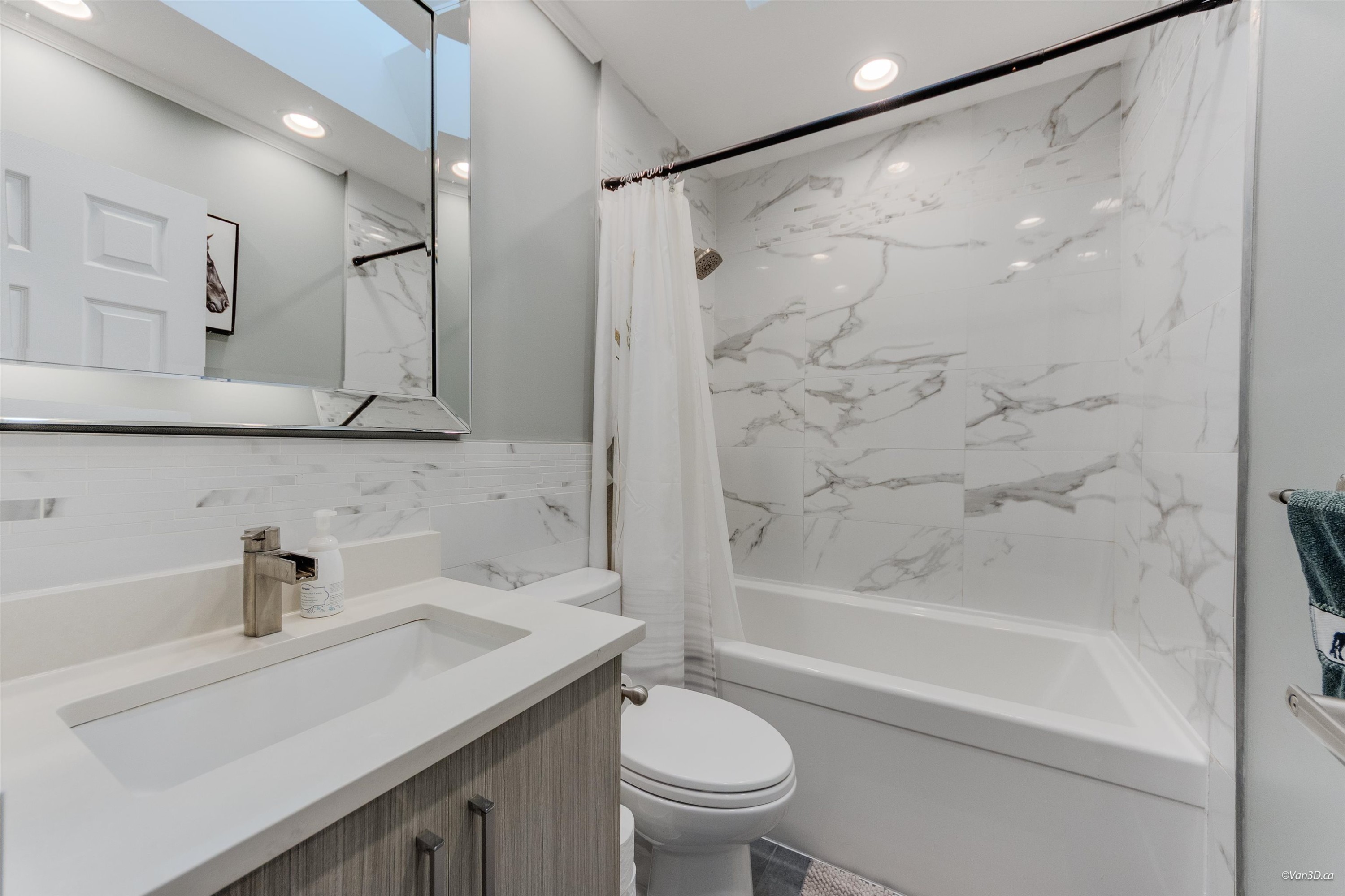 1904 Lodge Place, Coquitlam, BC