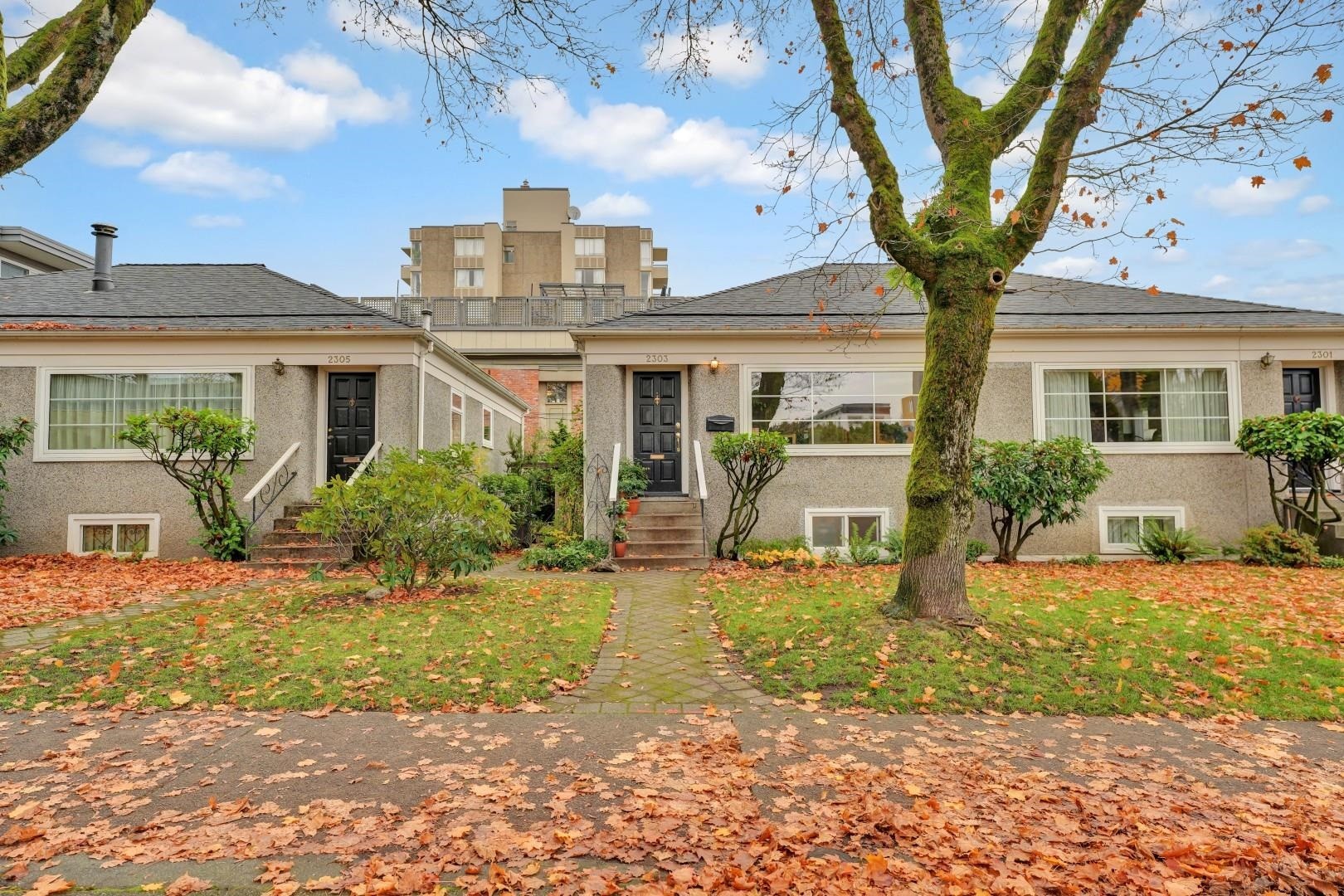 2303 3Rd Avenue W, Vancouver, BC