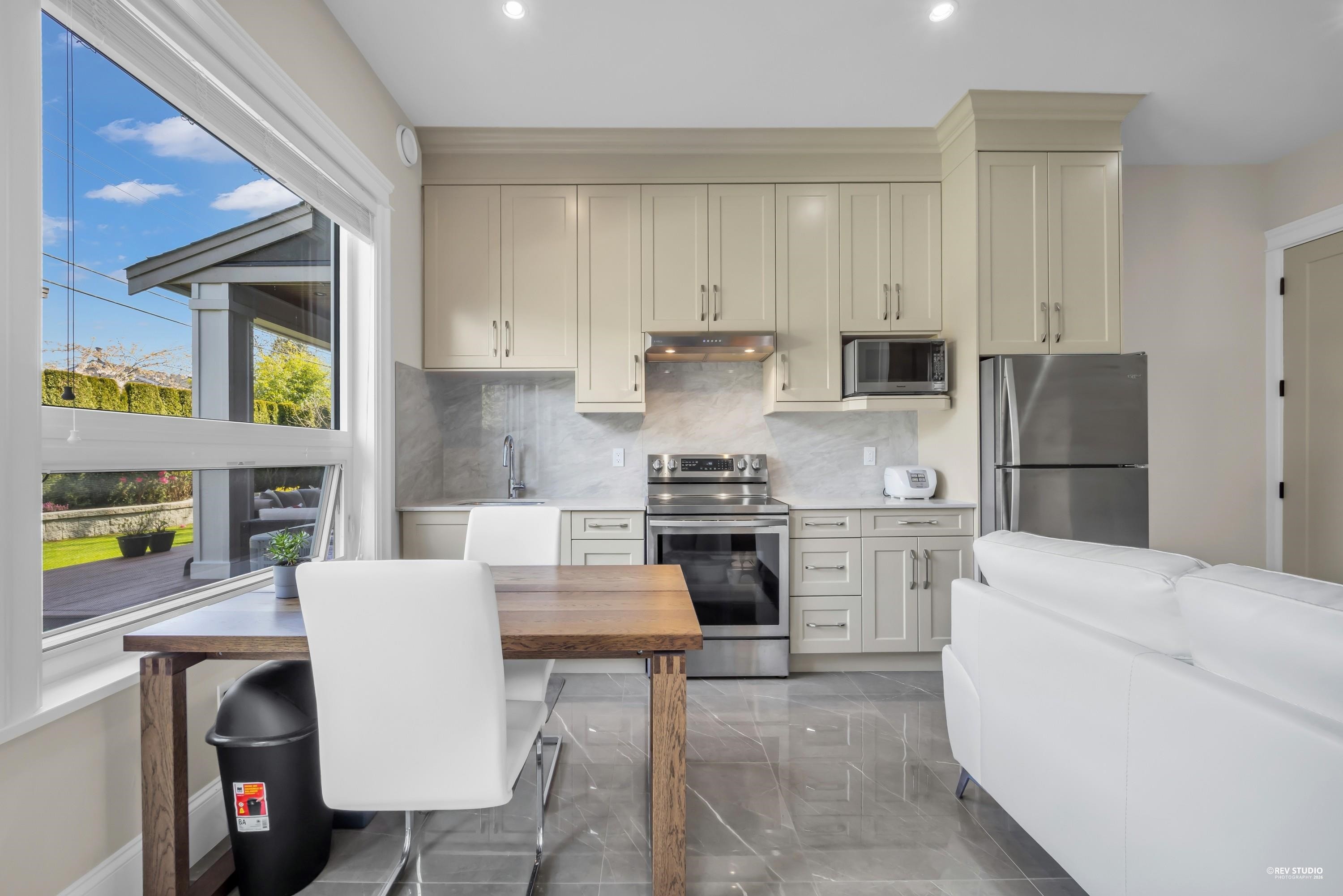 8460 Fairway Road, Richmond, BC