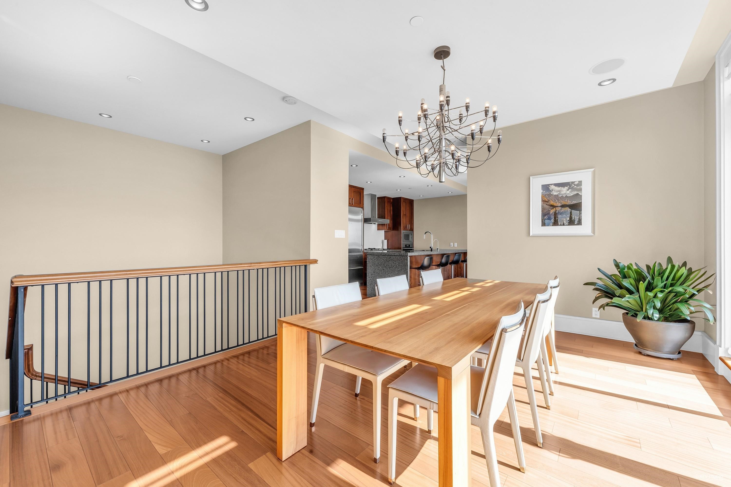 102-2575 Garden Court, West Vancouver, BC