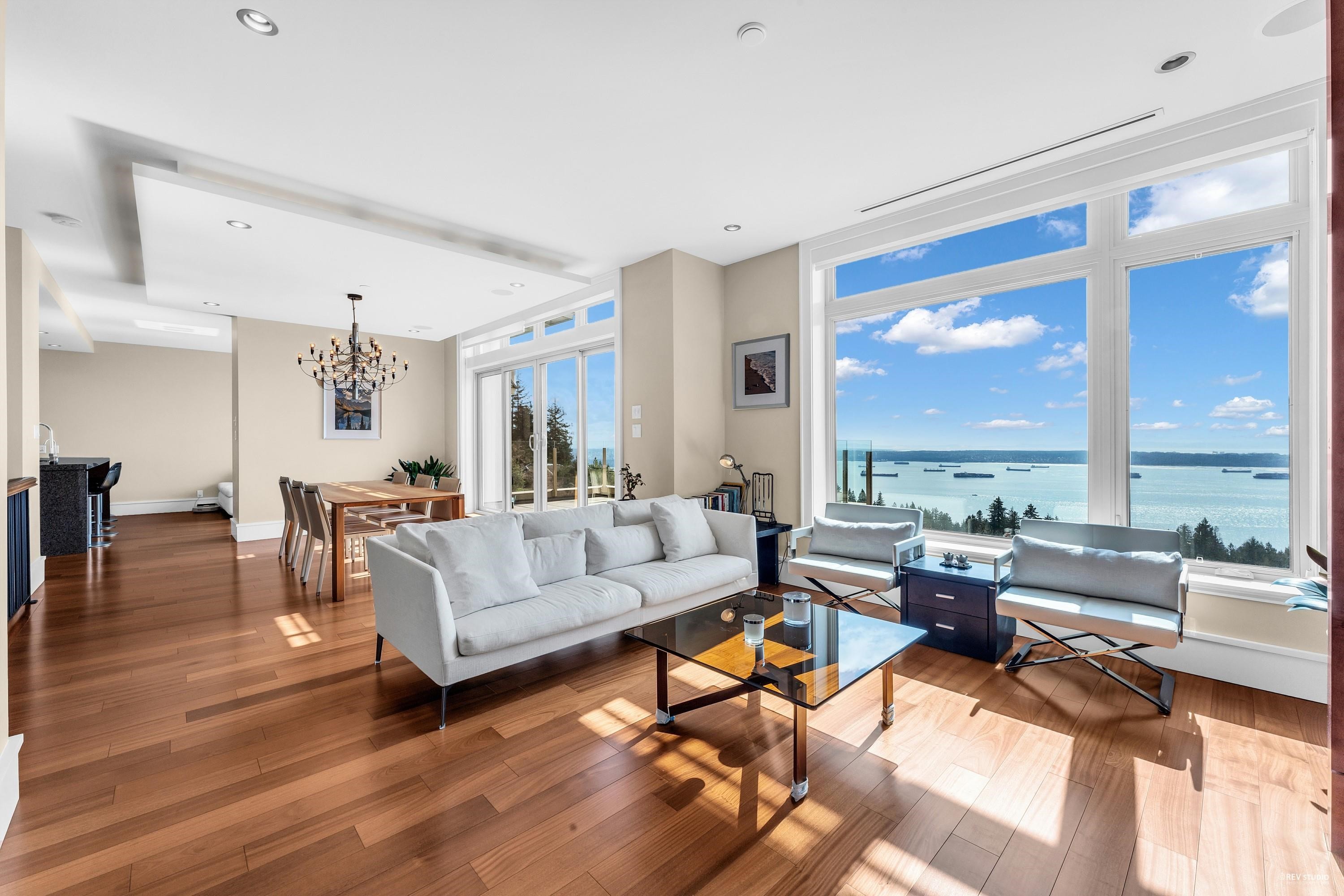 102-2575 Garden Court, West Vancouver, BC