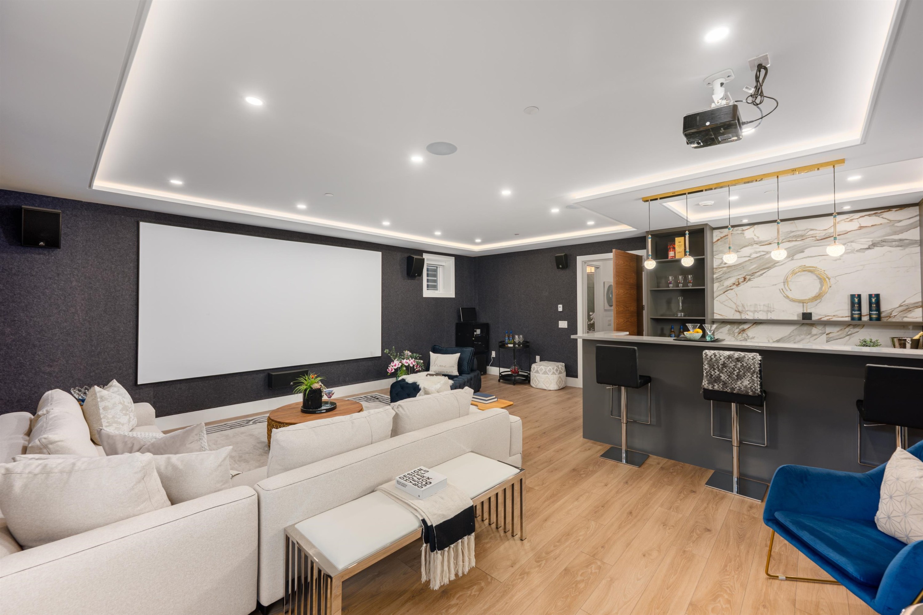 3711 24Th Avenue W, Vancouver, BC