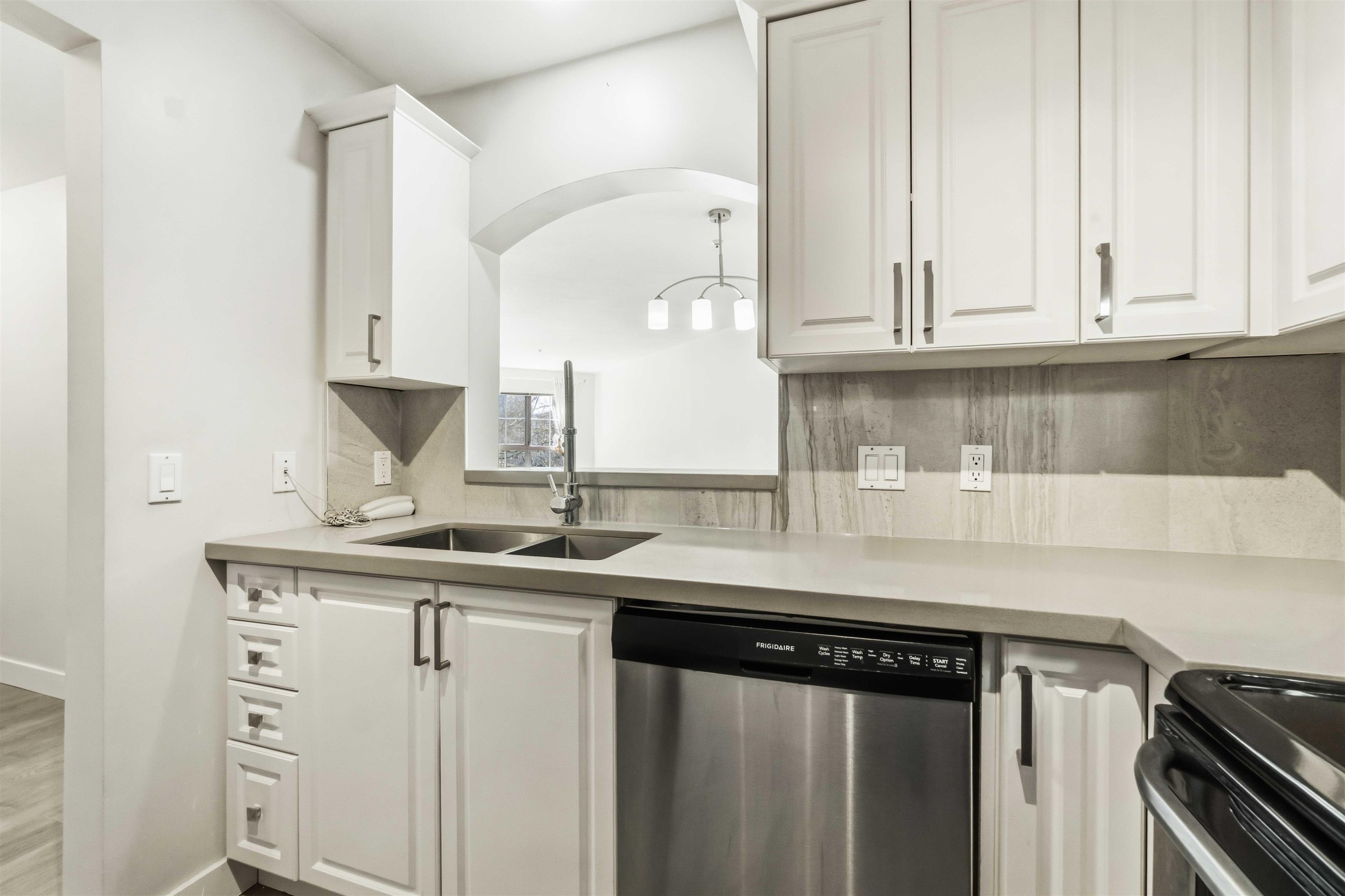 310-2970 Princess Crescent, Coquitlam, BC