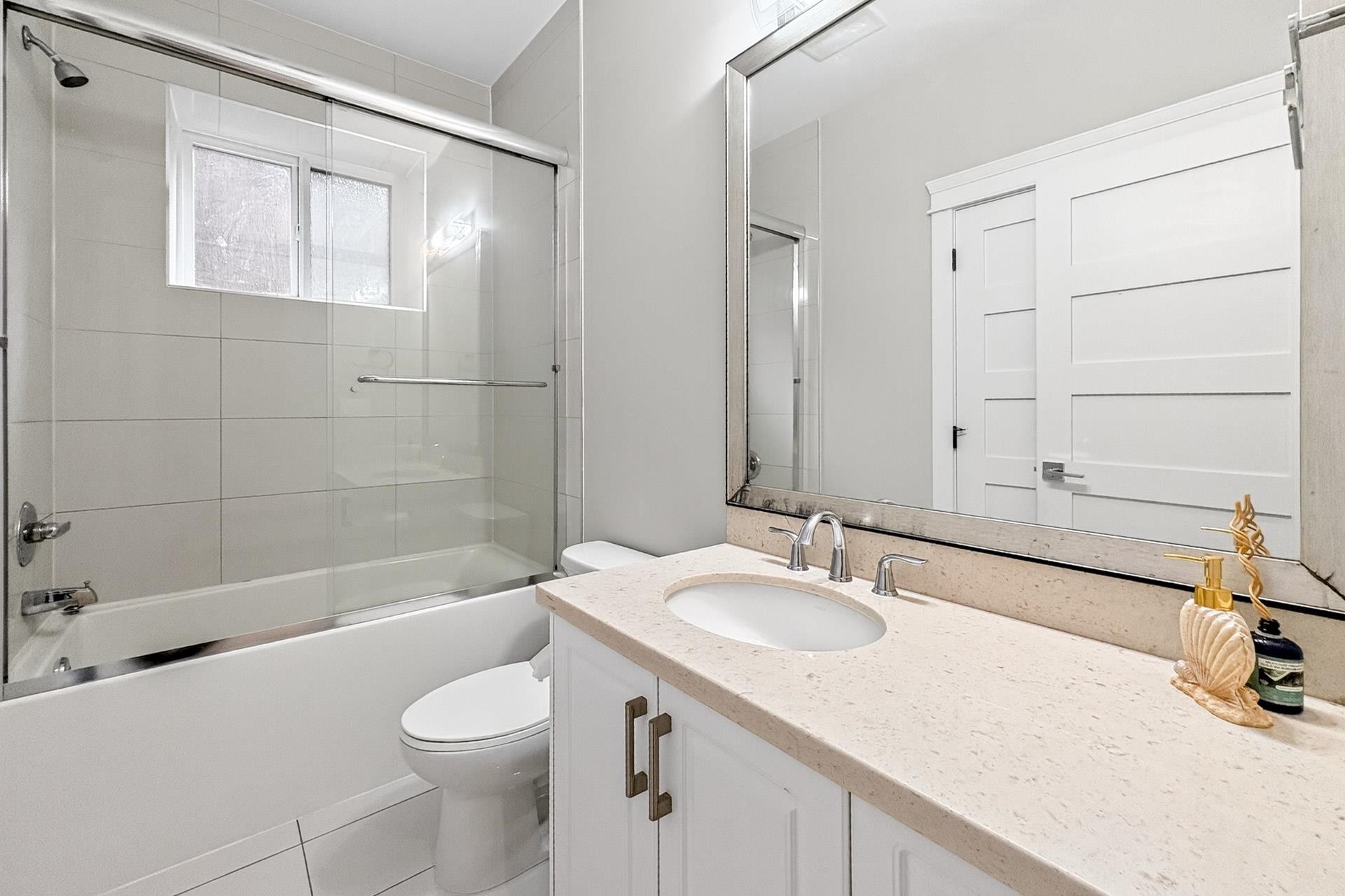 2989 32Nd Avenue W, Vancouver, BC