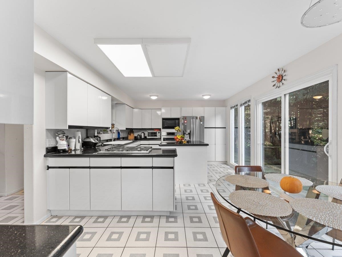 186 Stevens Drive, West Vancouver, BC