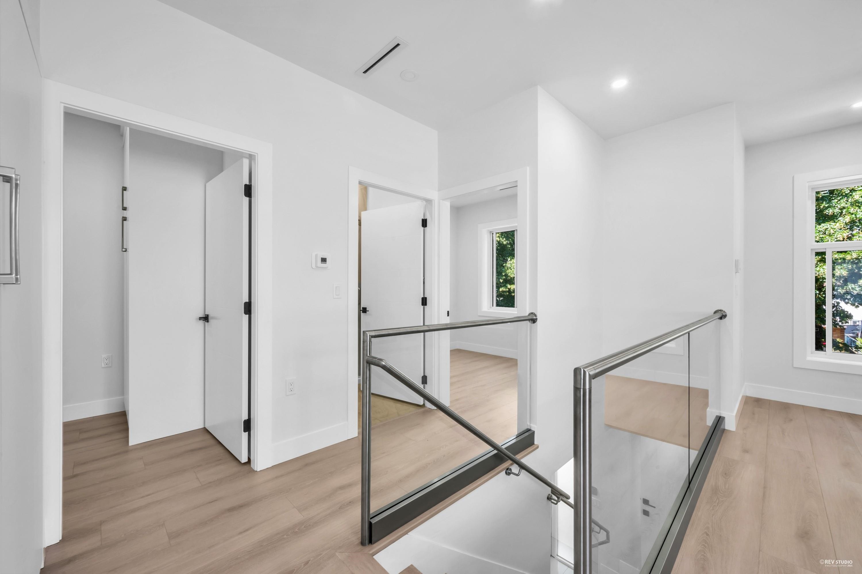 1846 37Th Avenue E, Vancouver, BC