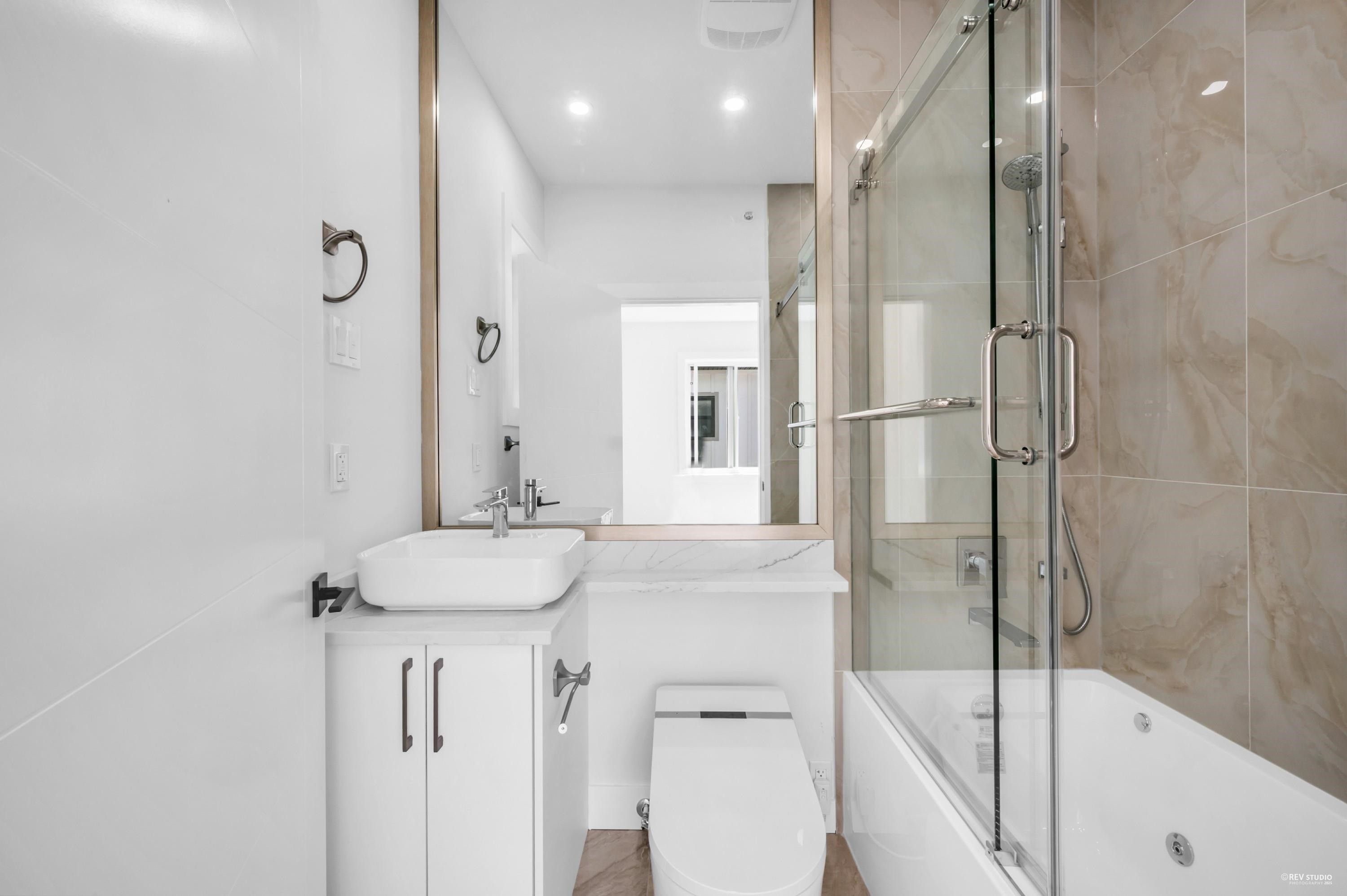 1846 37Th Avenue E, Vancouver, BC