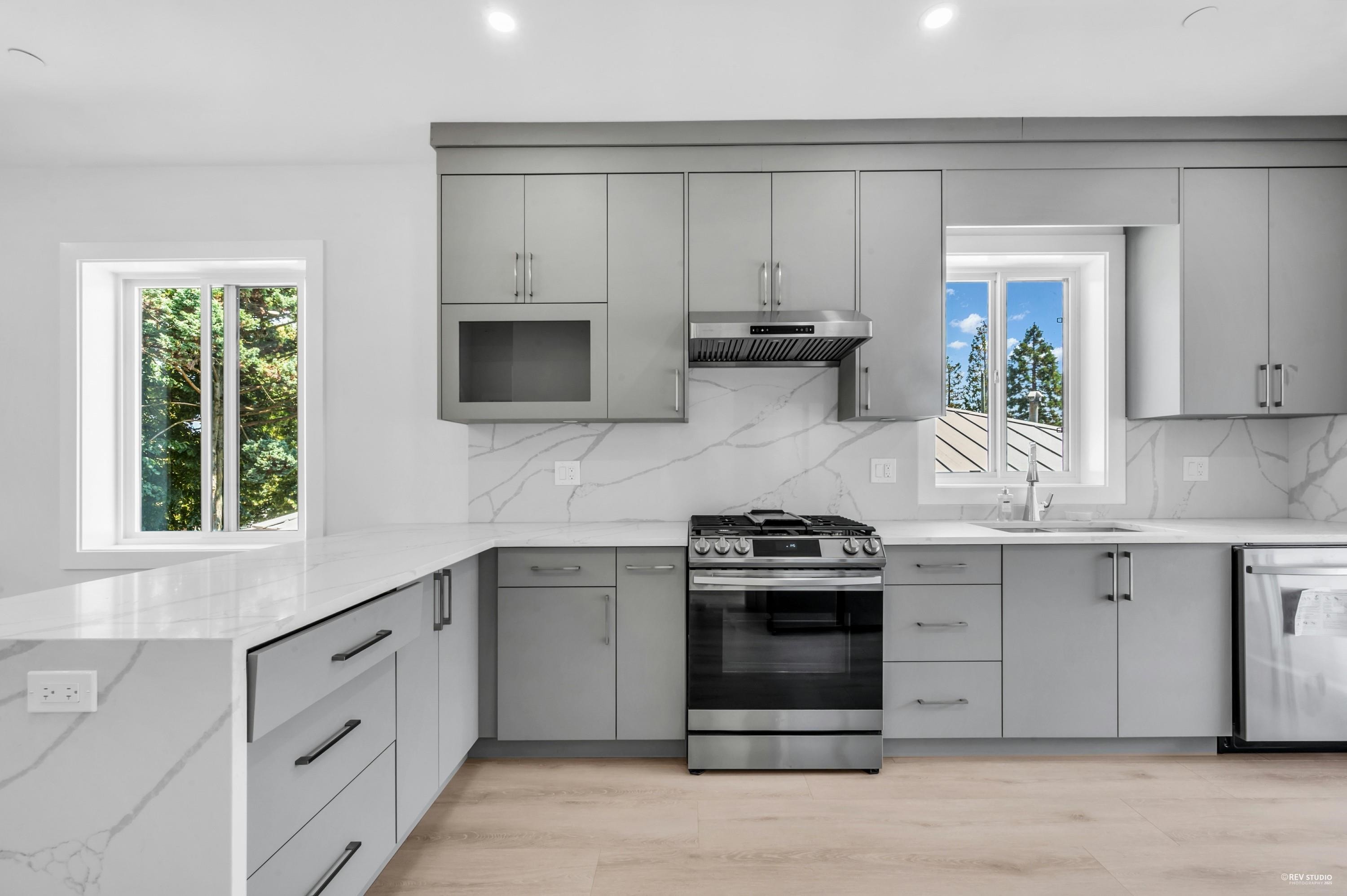 1846 37Th Avenue E, Vancouver, BC