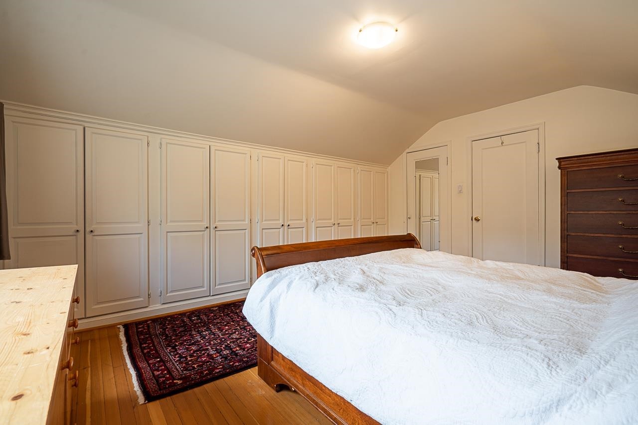 4338 2Nd Avenue W, Vancouver, BC