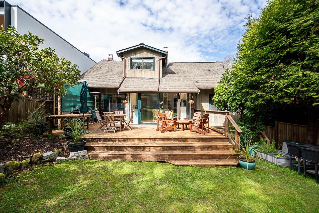 4338 2Nd Avenue W, Vancouver, BC