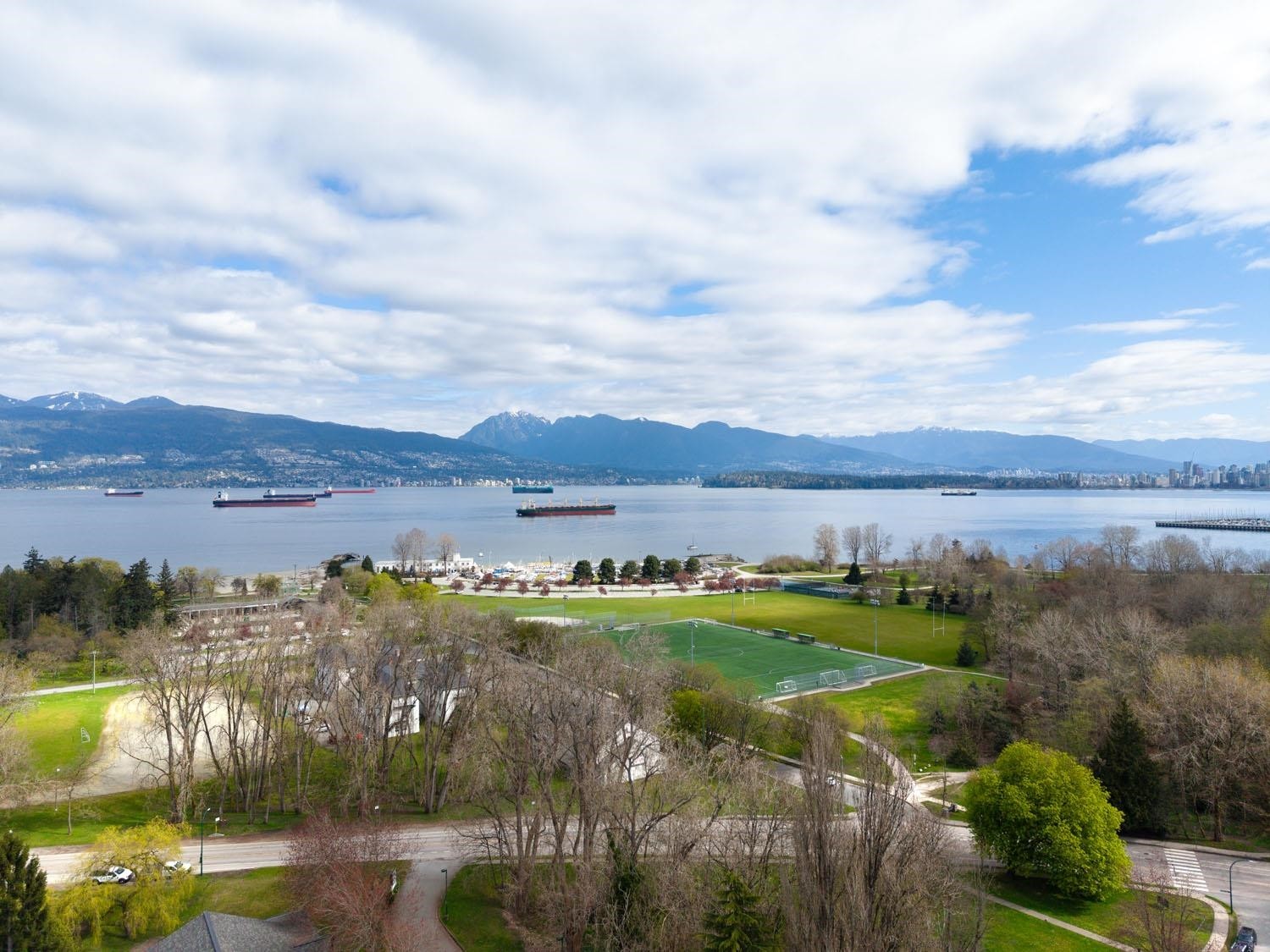 4338 2Nd Avenue W, Vancouver, BC
