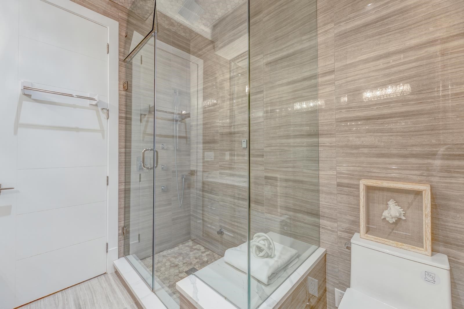 7102 Bridge Street, Richmond, BC