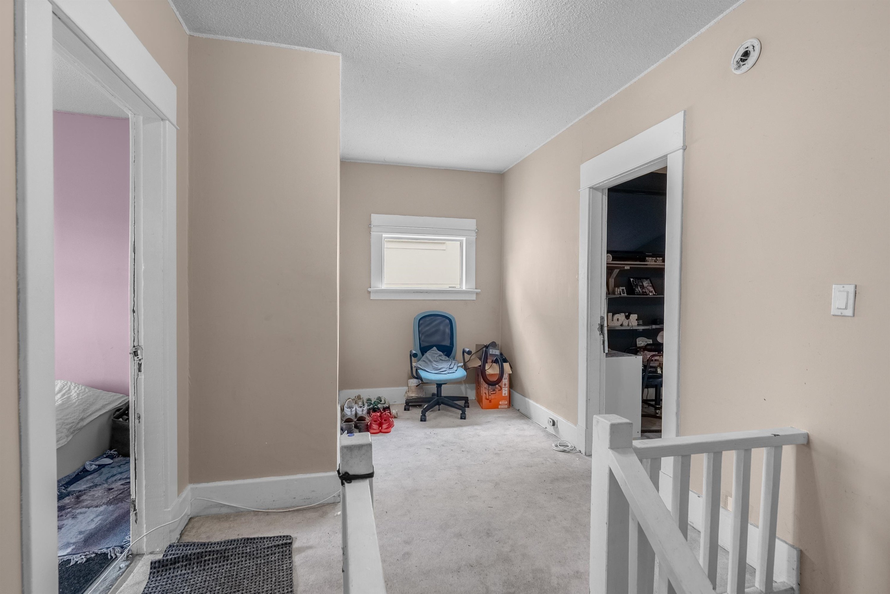 2703 Ward Street, Vancouver, BC